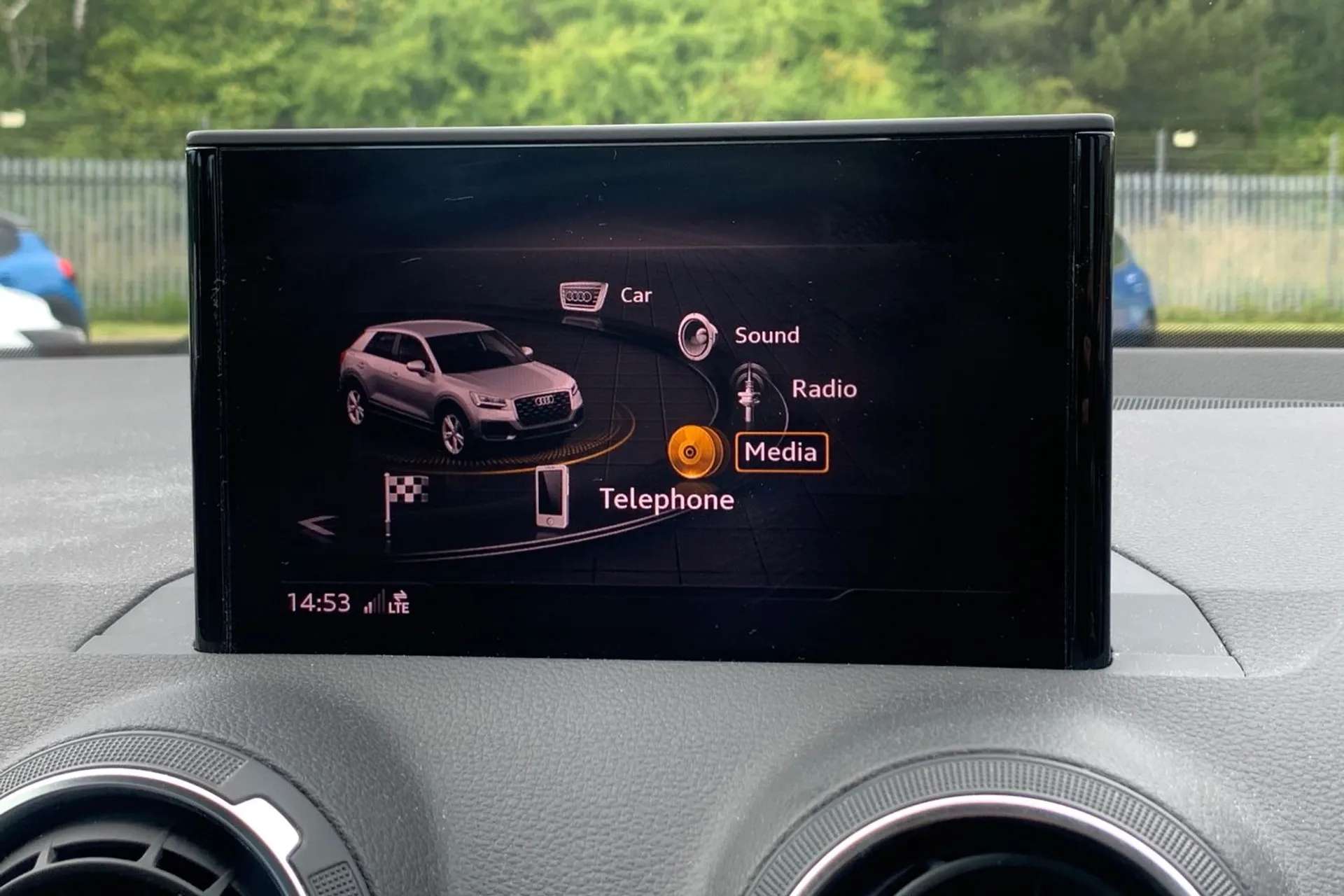 2018 AUDI Q2 2018 AUDI Q2