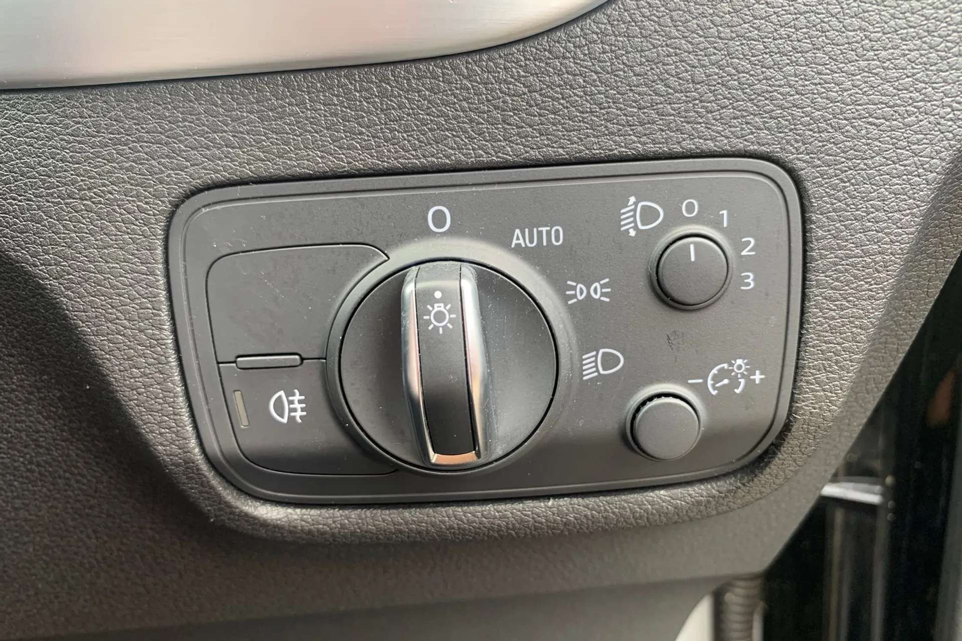 2018 AUDI Q2 2018 AUDI Q2