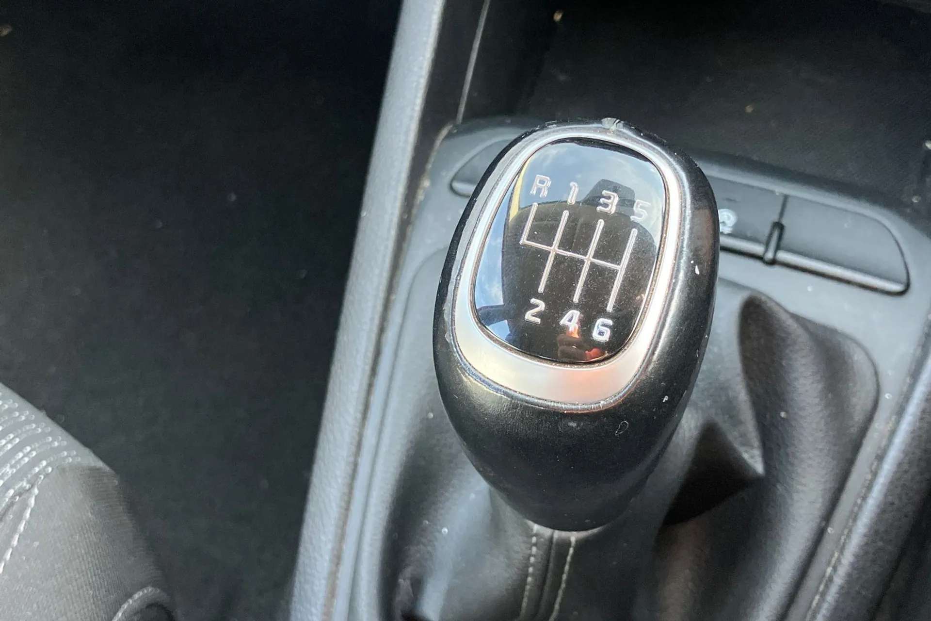 2018 KIA STONIC 2018 KIA STONIC