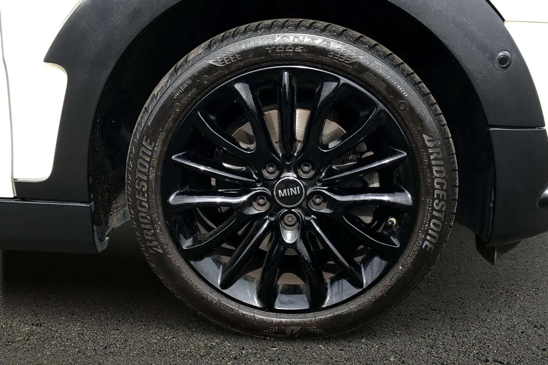 2018 MINI CLUBMAN 2018 MINI CLUBMAN