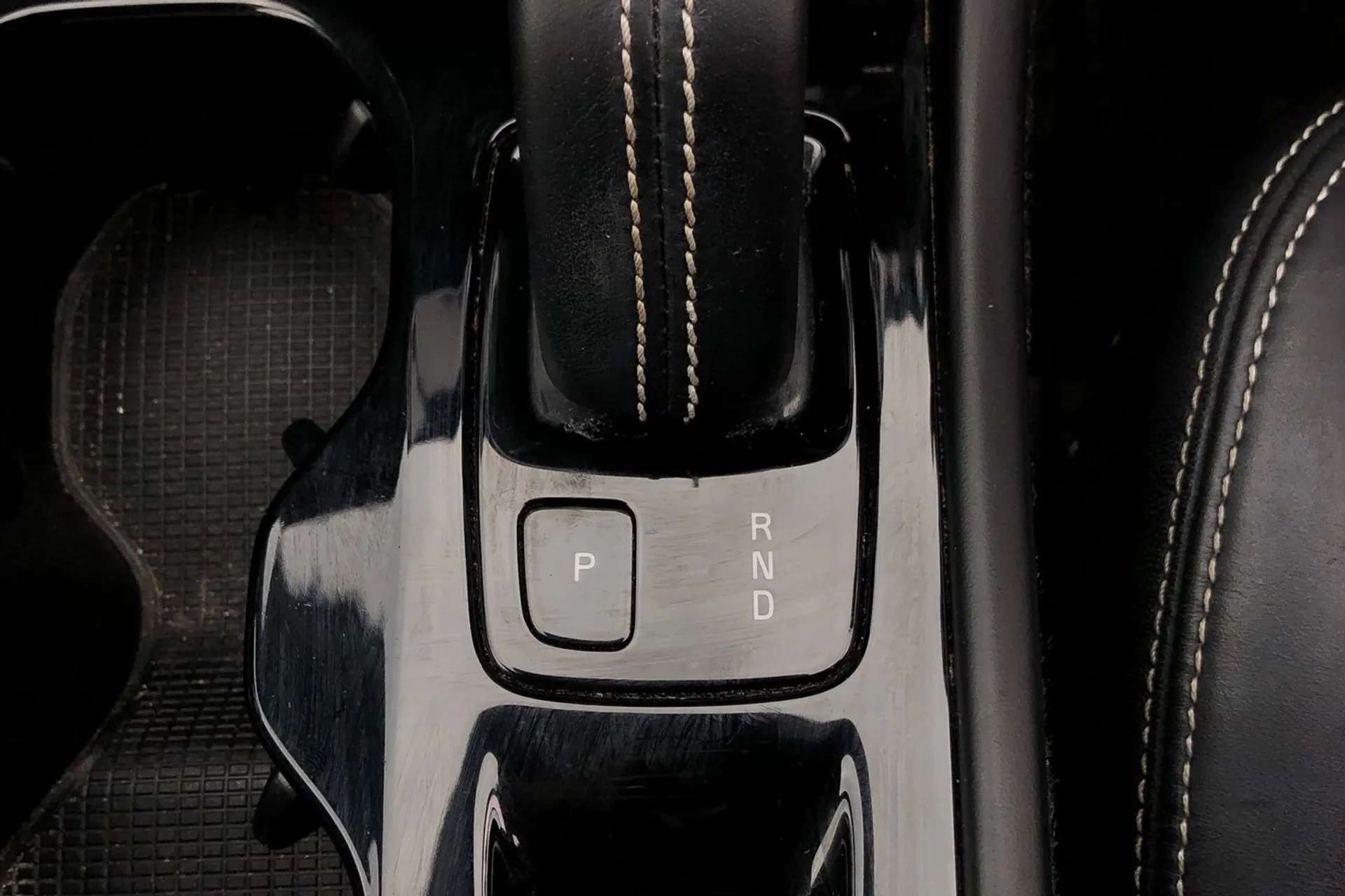 2019 VOLVO XC40 2019 VOLVO XC40