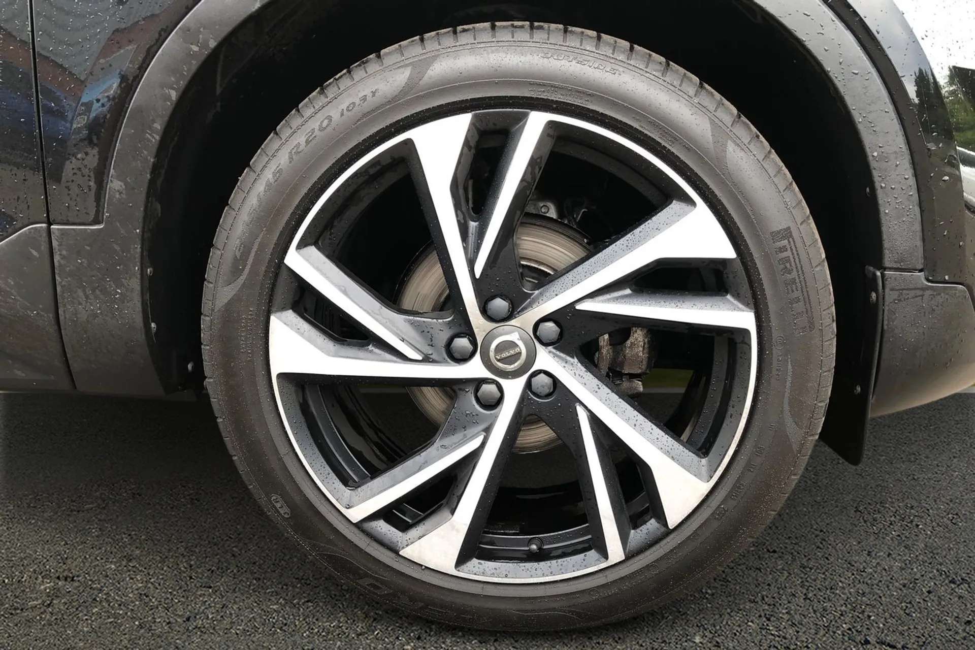 2019 VOLVO XC40 2019 VOLVO XC40