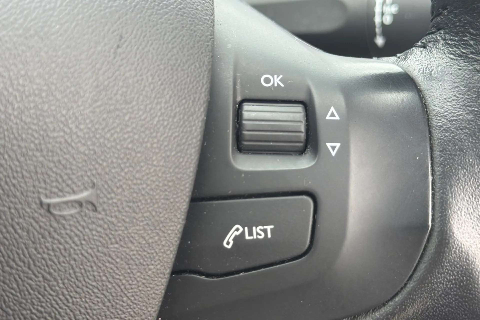 2018 PEUGEOT 208 2018 PEUGEOT 208