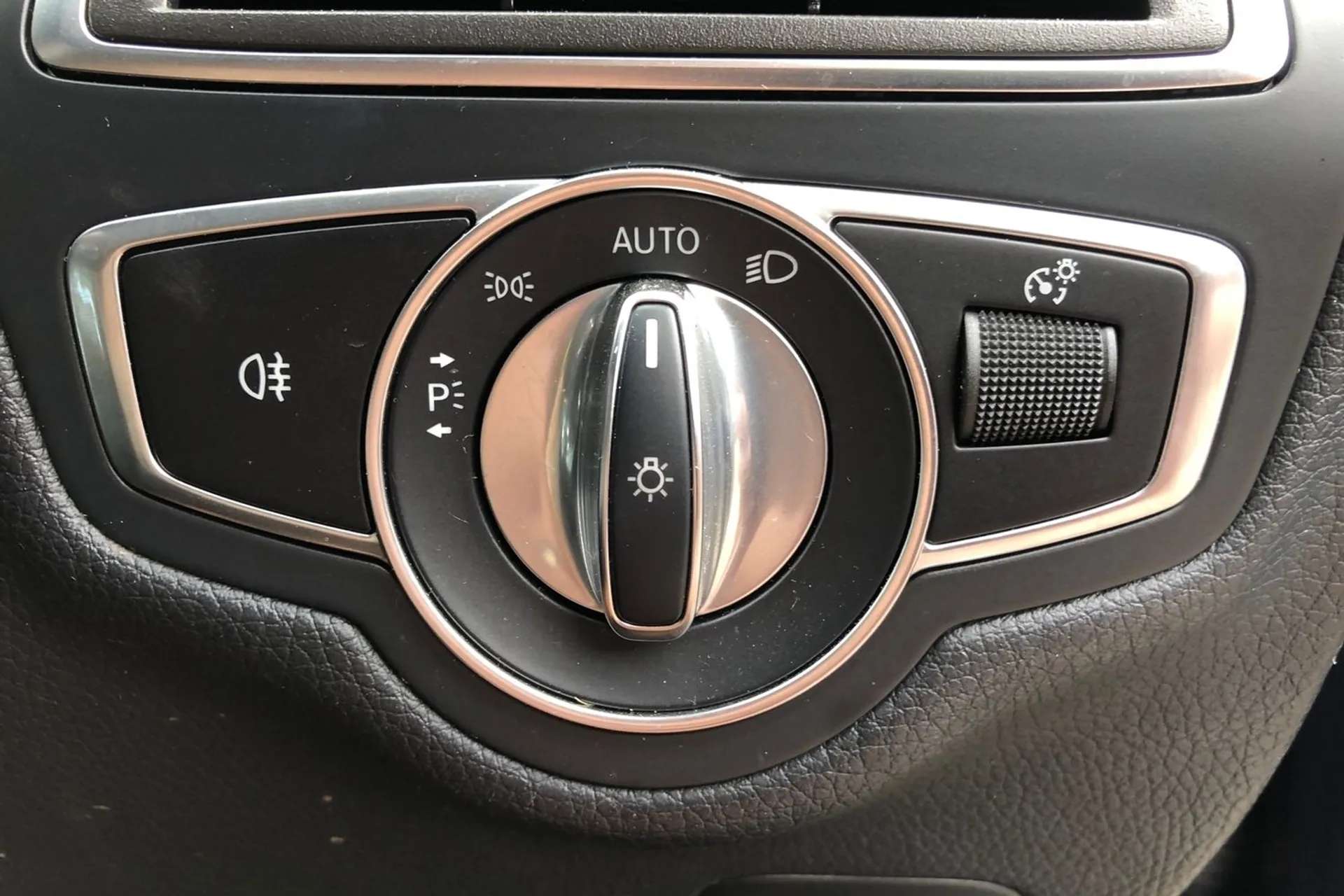 2019 MERCEDES-BENZ C CLASS 2019 MERCEDES-BENZ C CLASS