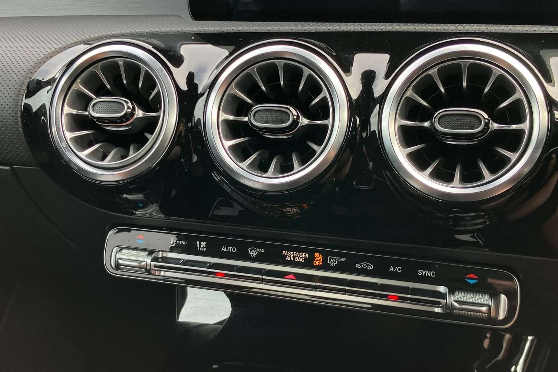 2021 MERCEDES-BENZ A CLASS 2021 MERCEDES-BENZ A CLASS