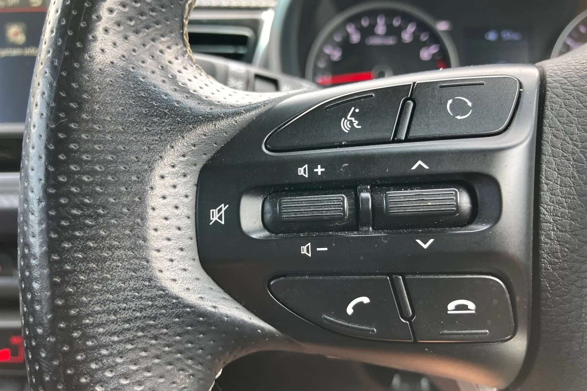 2020 KIA RIO 2020 KIA RIO