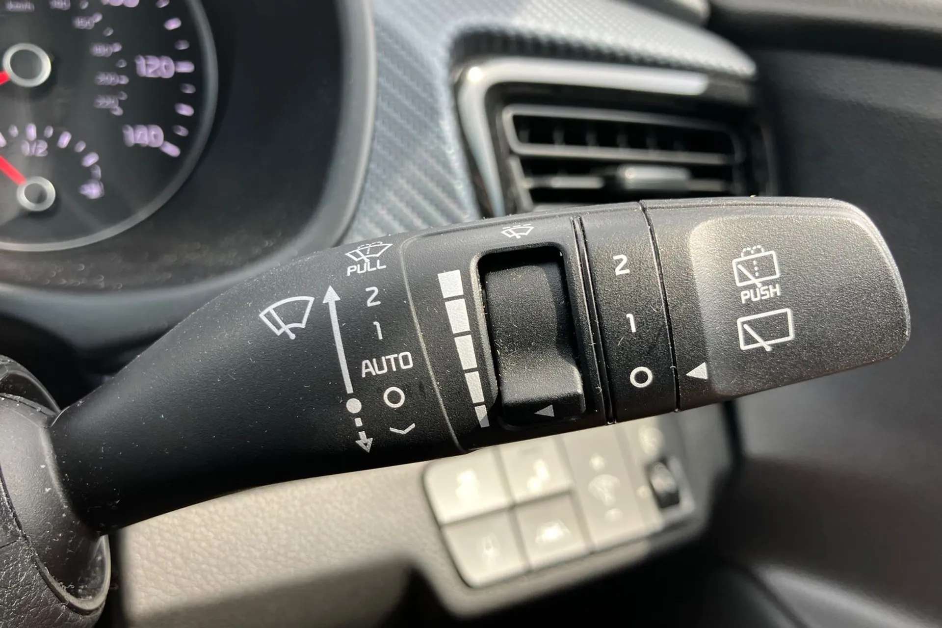 2020 KIA RIO 2020 KIA RIO
