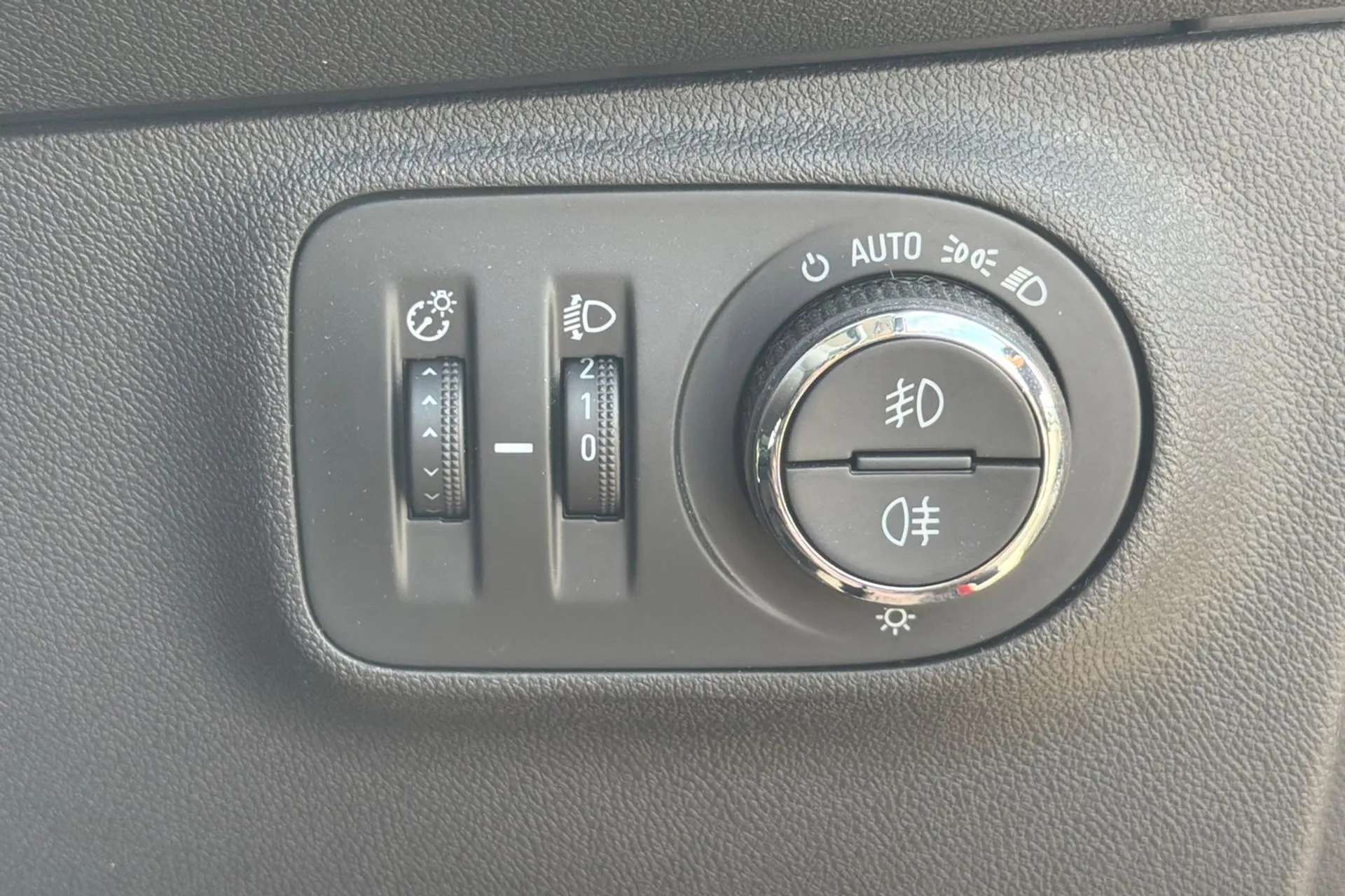 2018 VAUXHALL CORSA 2018 VAUXHALL CORSA