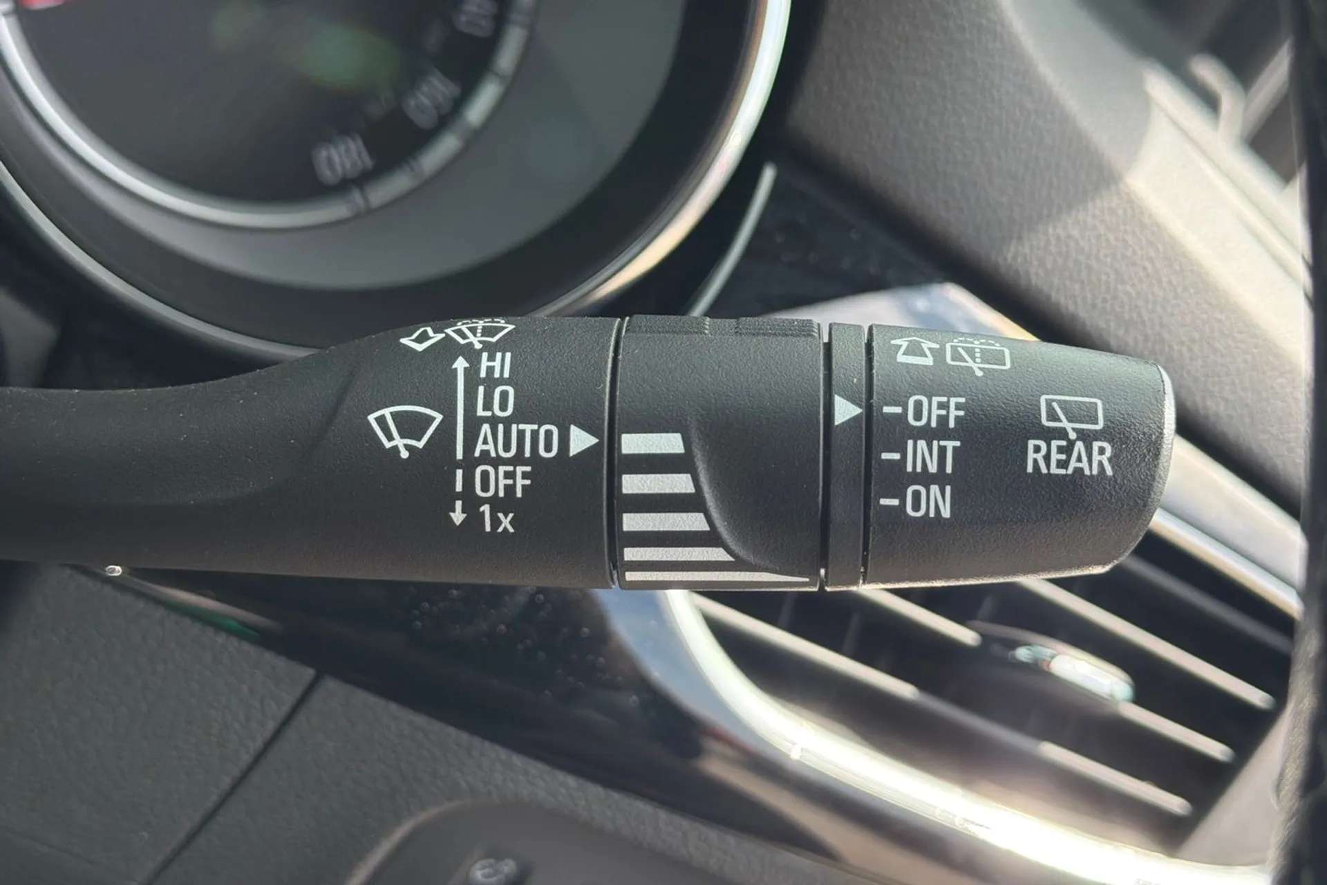 2018 VAUXHALL ASTRA 2018 VAUXHALL ASTRA