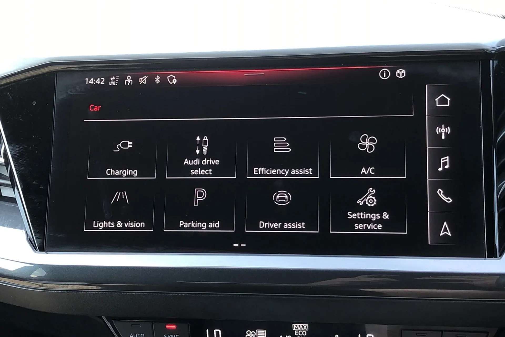 2023 AUDI Q4 2023 AUDI Q4
