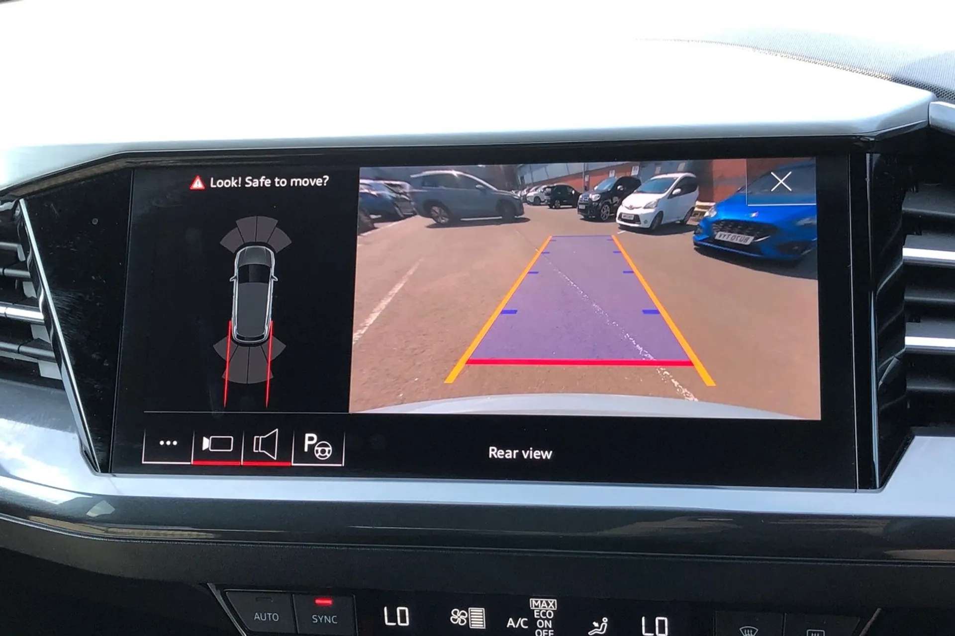 2023 AUDI Q4 2023 AUDI Q4