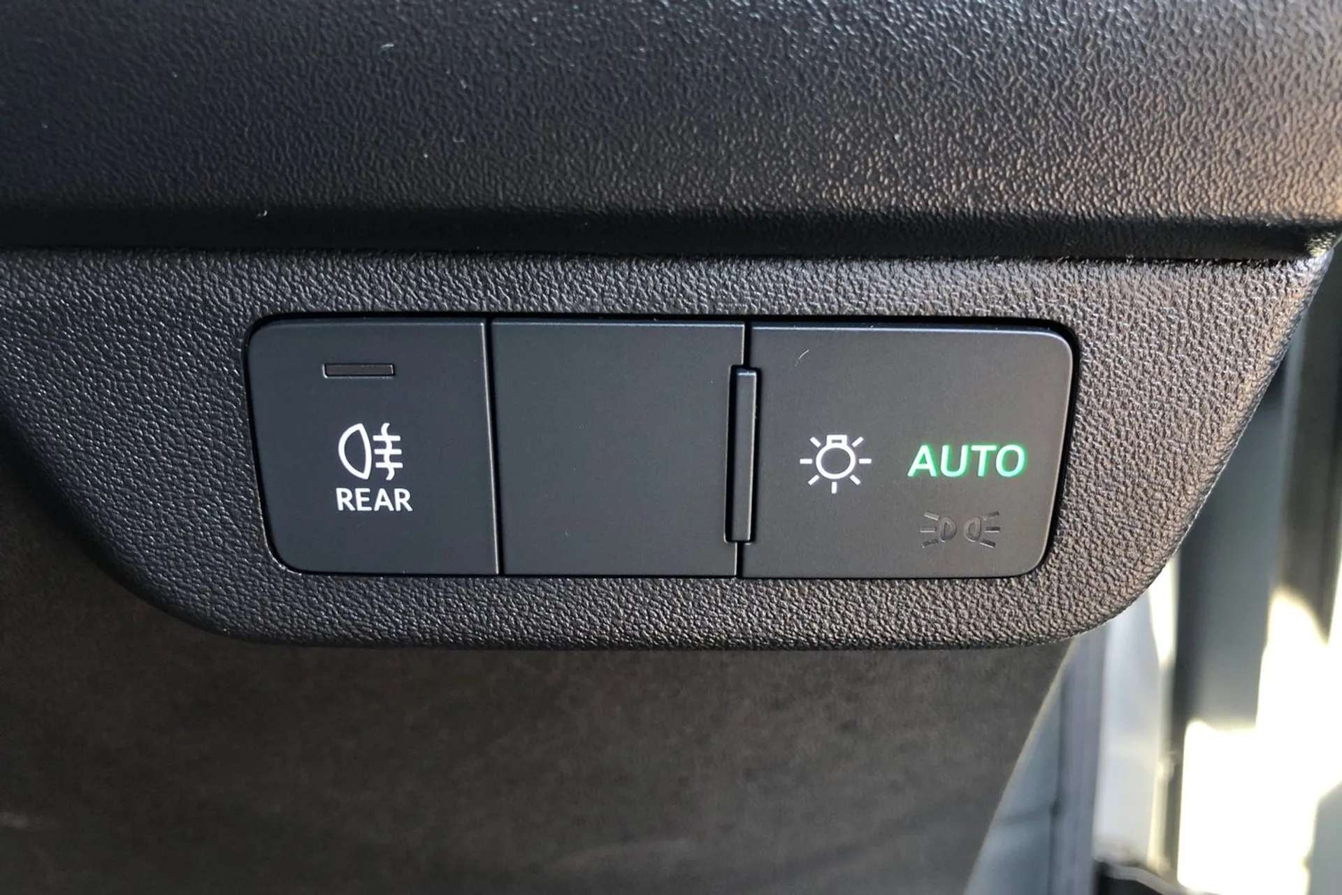 2023 AUDI Q4 2023 AUDI Q4