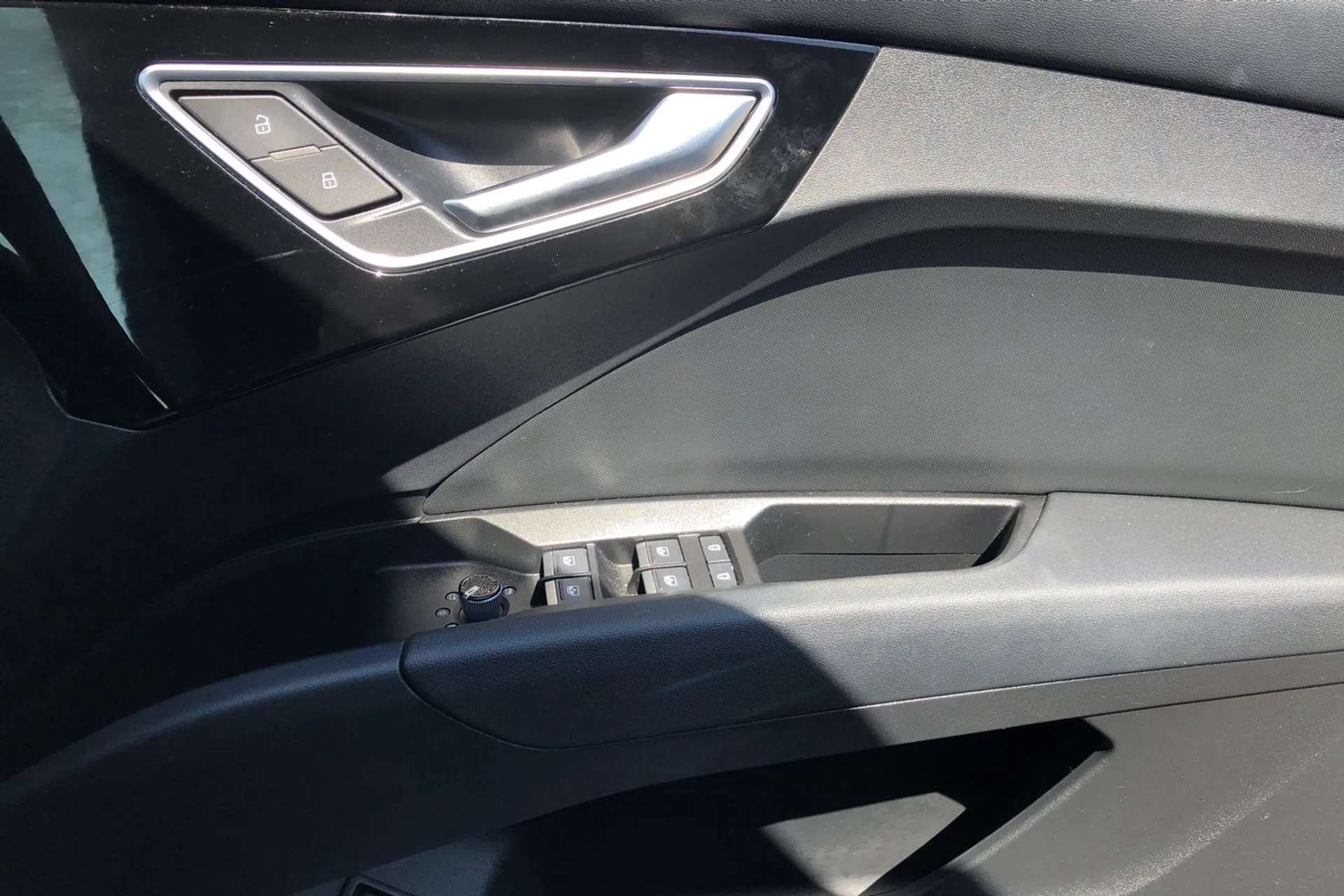 2023 AUDI Q4 2023 AUDI Q4