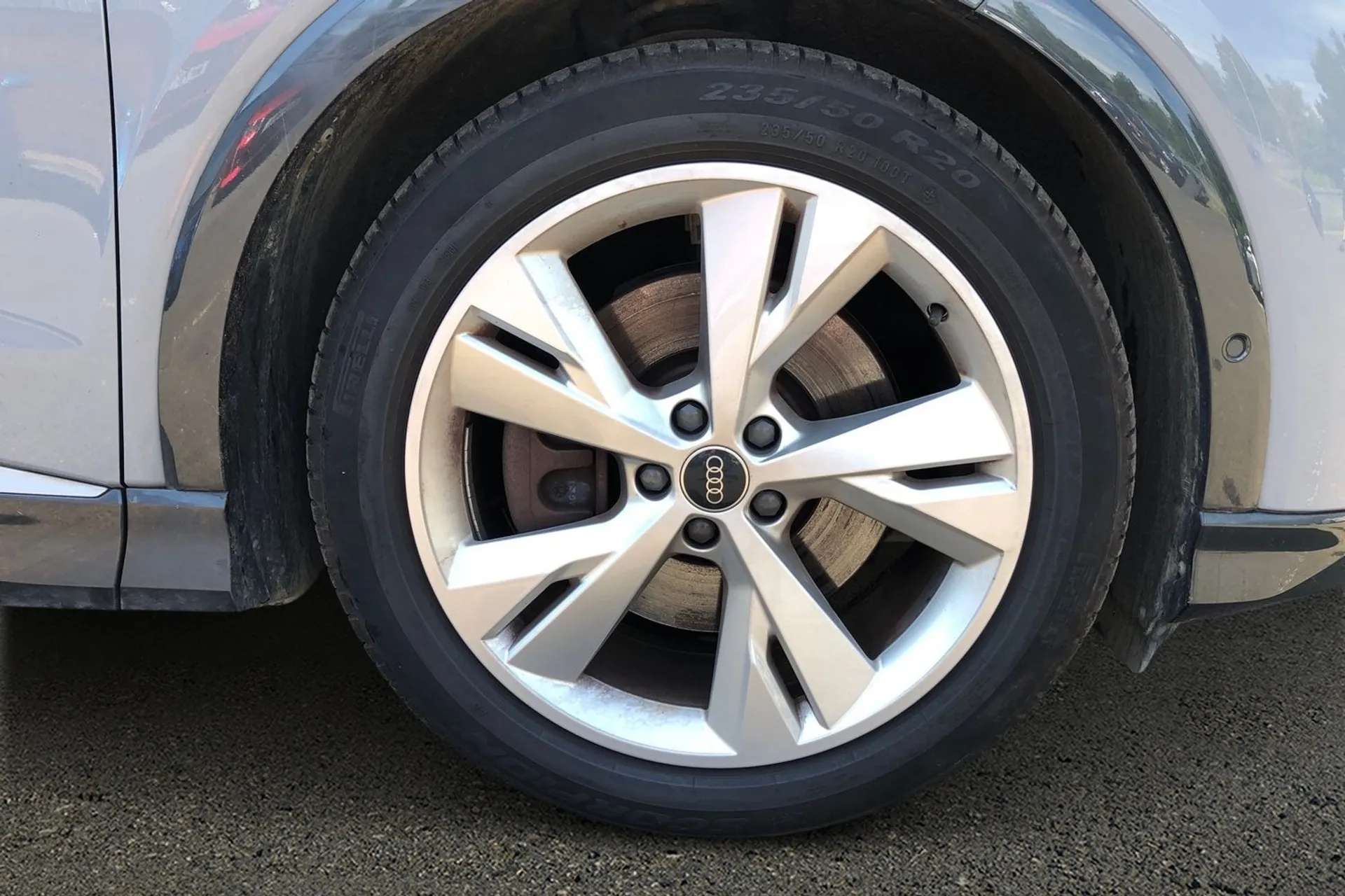 2023 AUDI Q4 2023 AUDI Q4