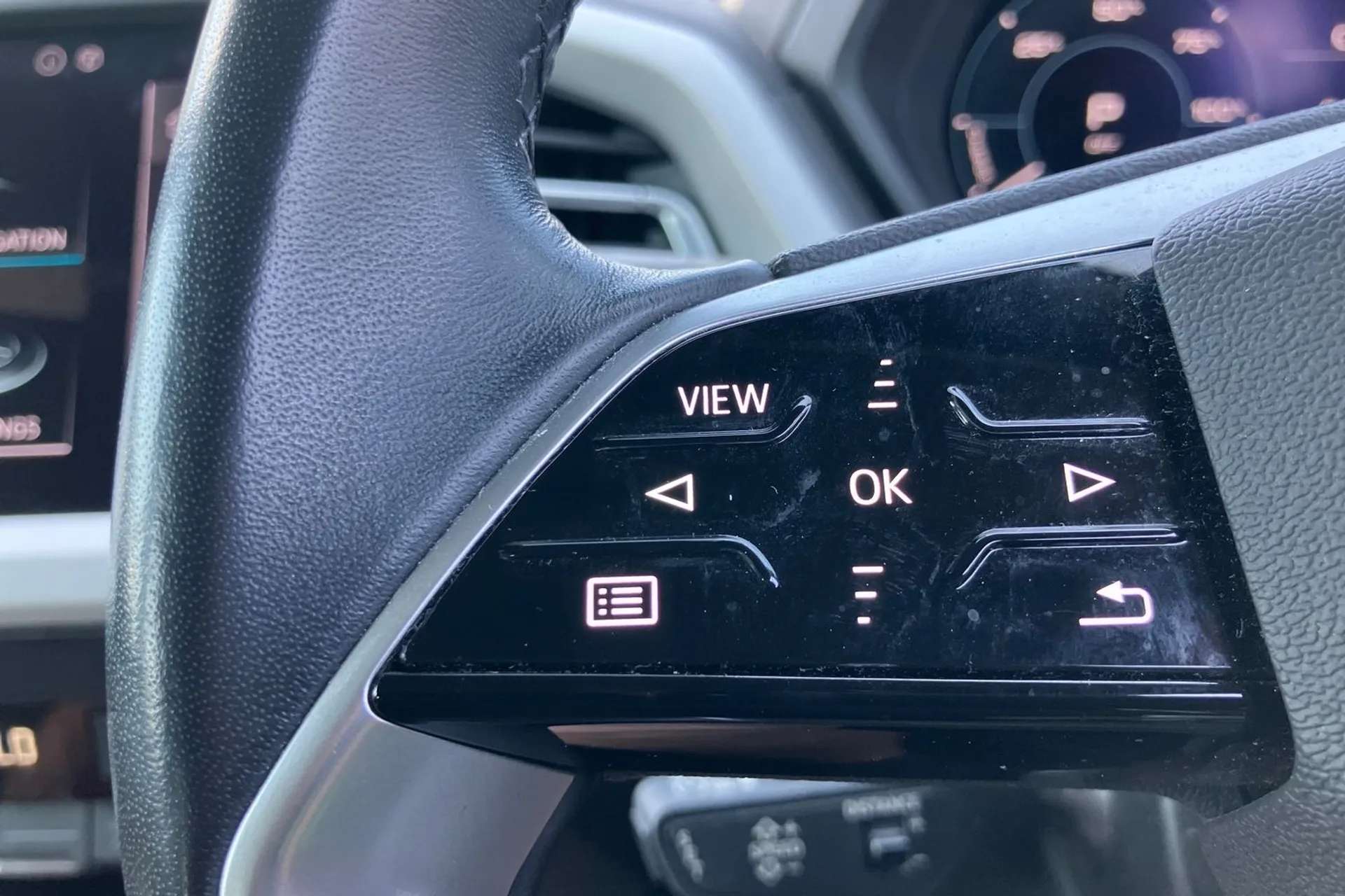 2022 AUDI Q4 2022 AUDI Q4