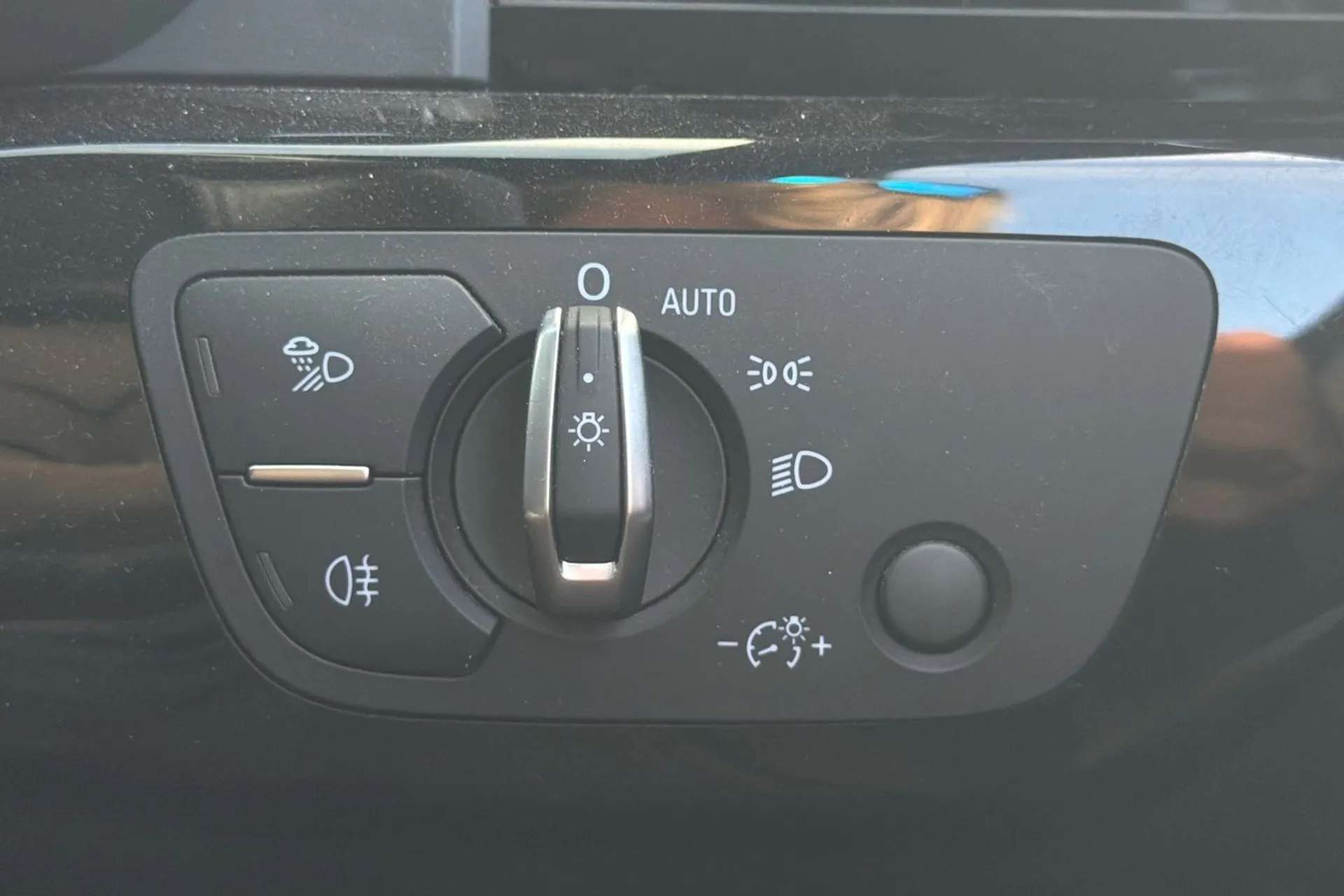 2023 AUDI A4 2023 AUDI A4