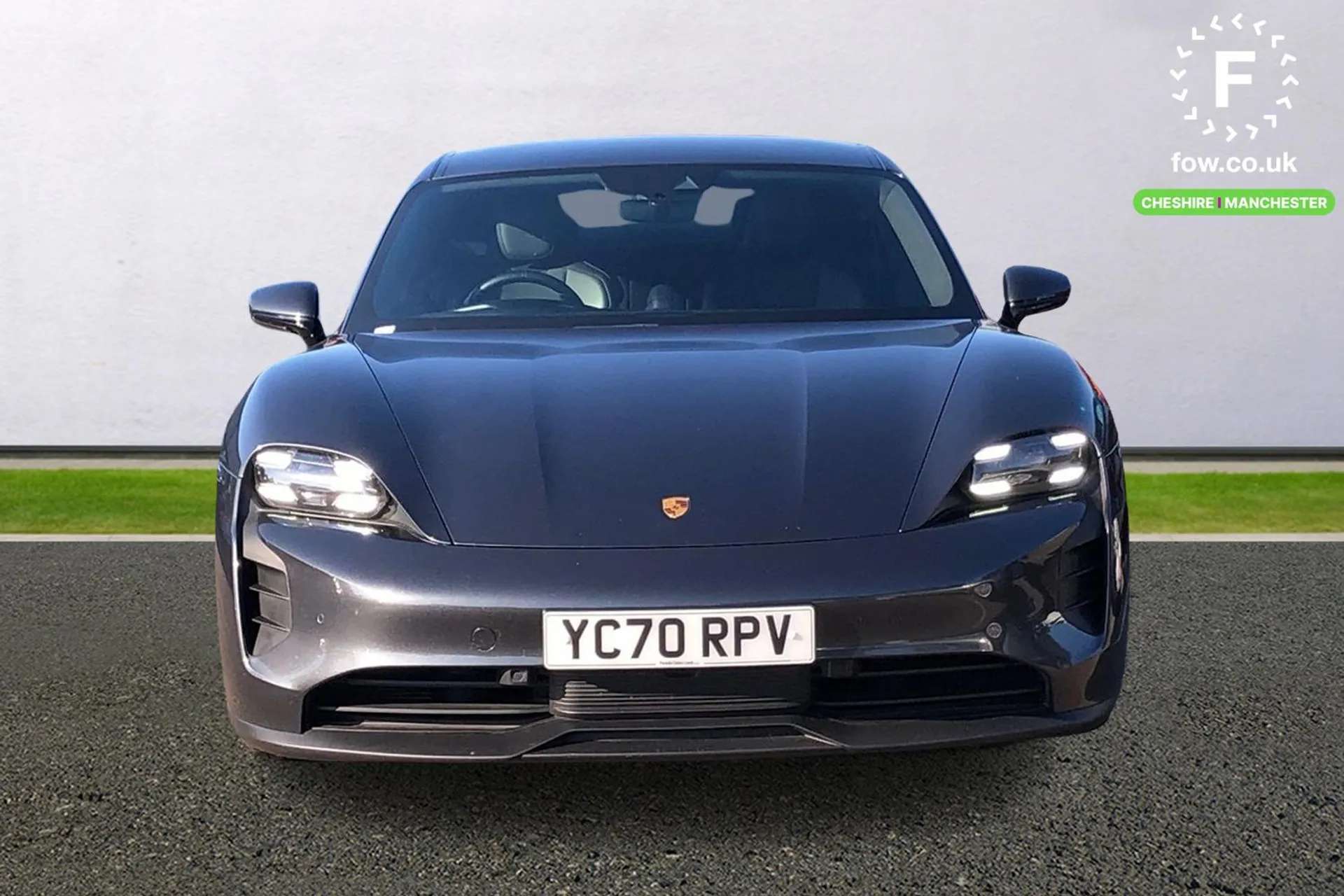 2020 PORSCHE TAYCAN 2020 PORSCHE TAYCAN