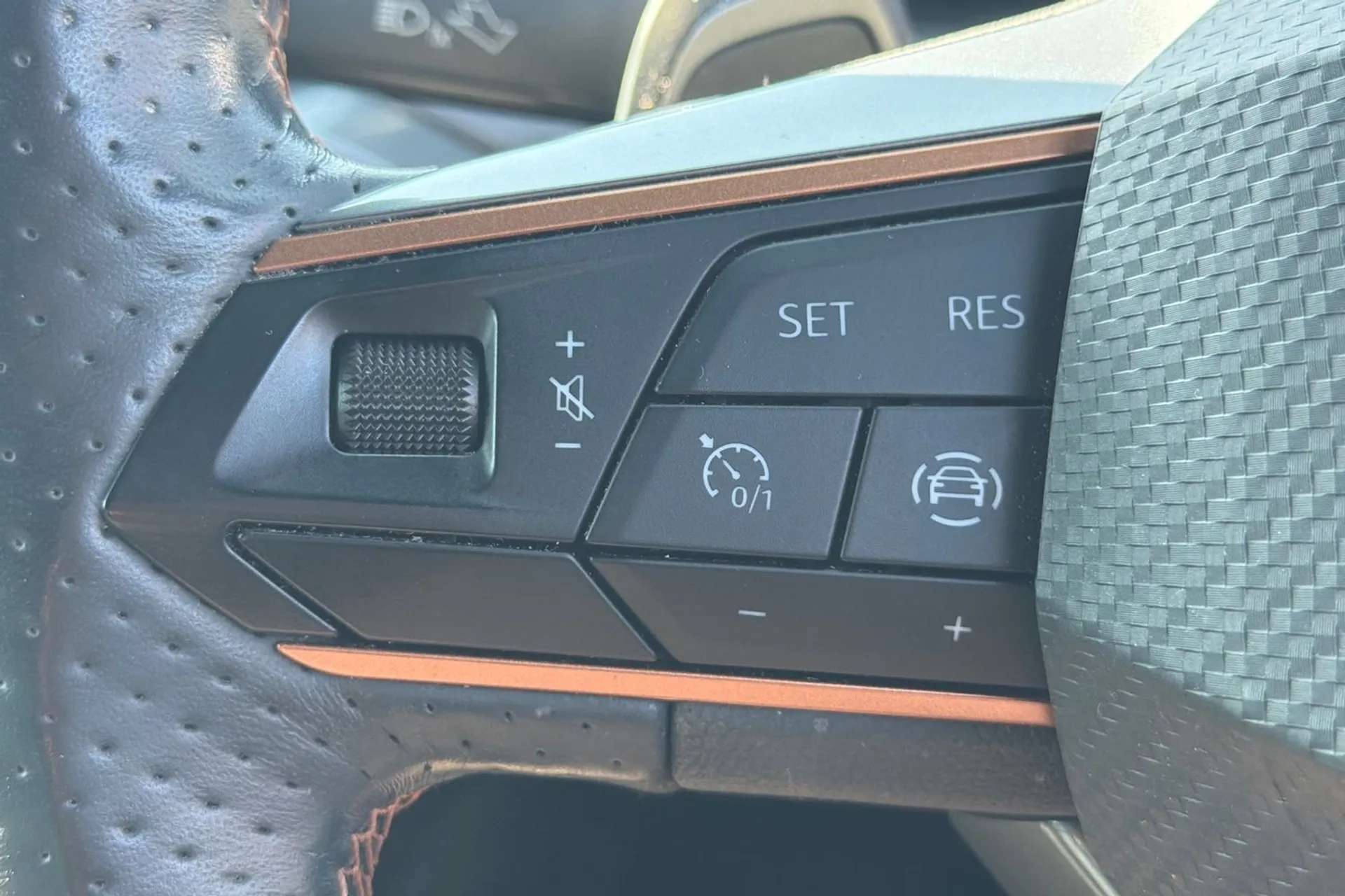2021 CUPRA LEON 2021 CUPRA LEON