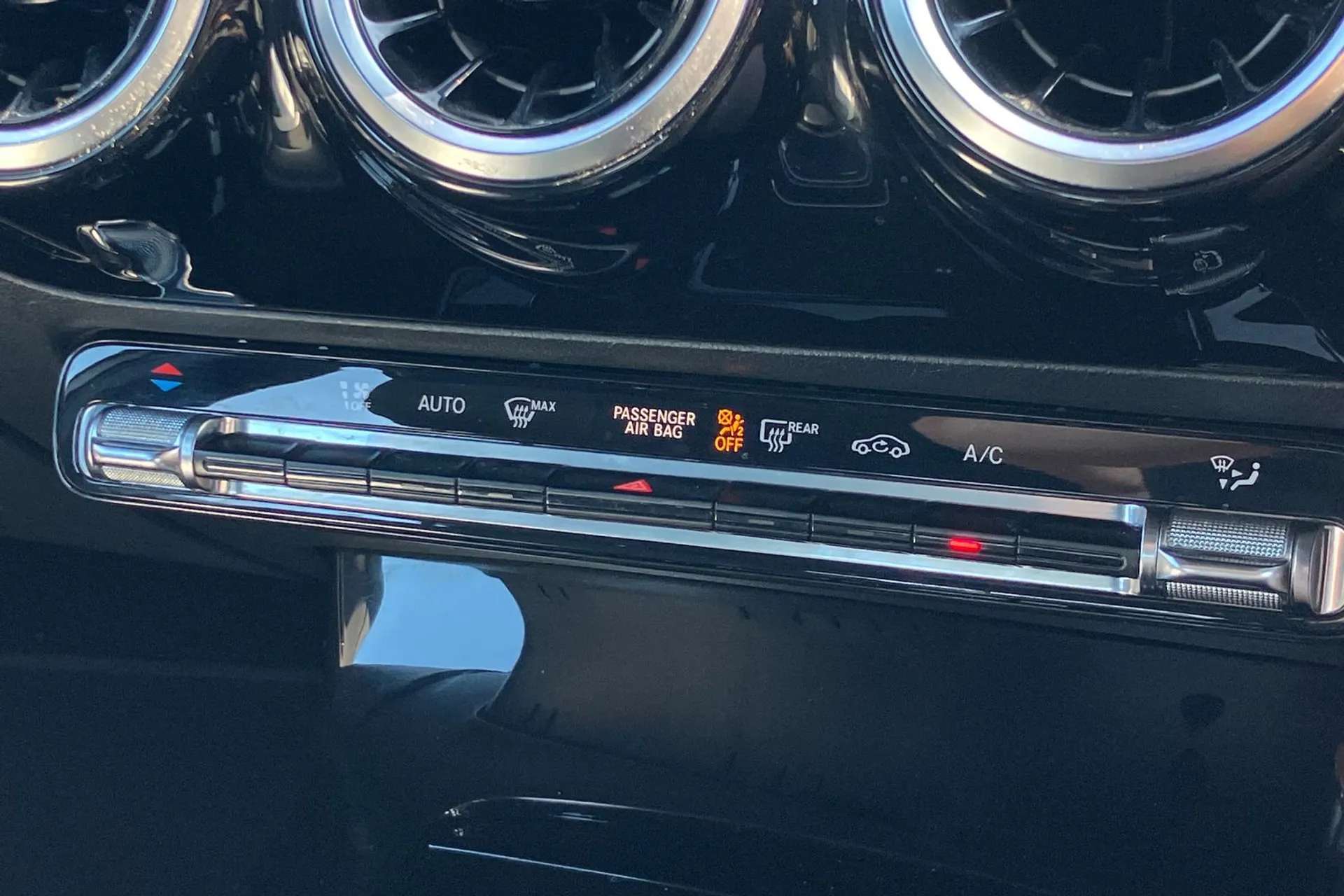 2020 MERCEDES-BENZ A CLASS 2020 MERCEDES-BENZ A CLASS