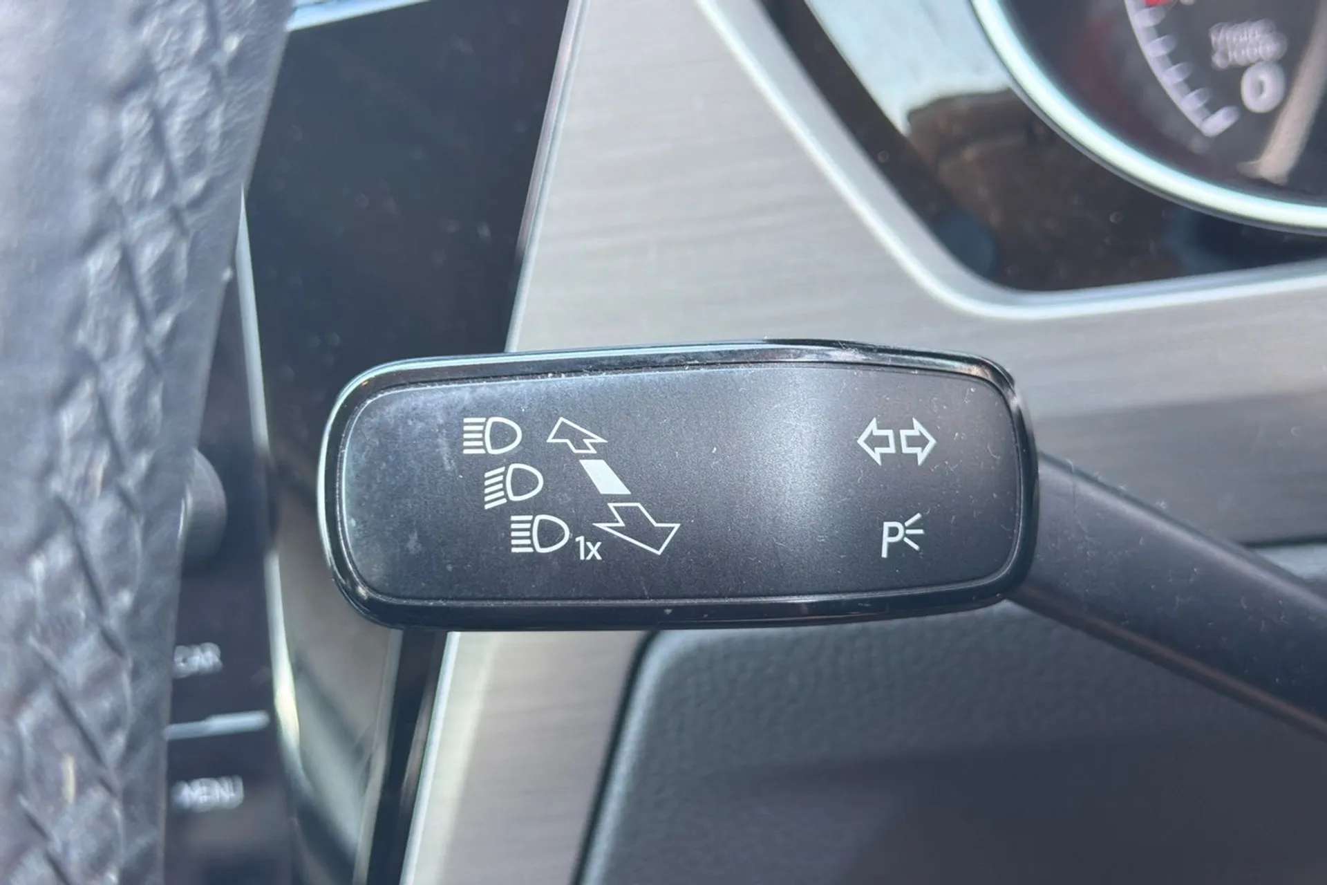 2021 VOLKSWAGEN TOURAN 2021 VOLKSWAGEN TOURAN