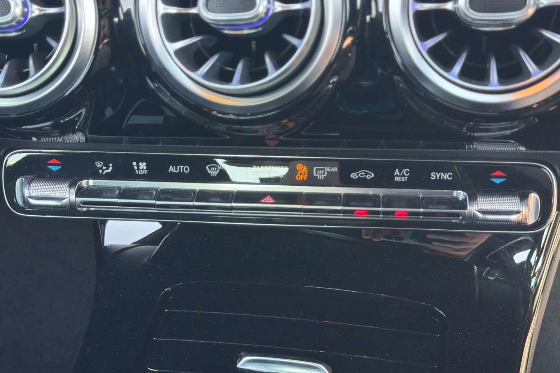 2019 MERCEDES-BENZ A CLASS 2019 MERCEDES-BENZ A CLASS