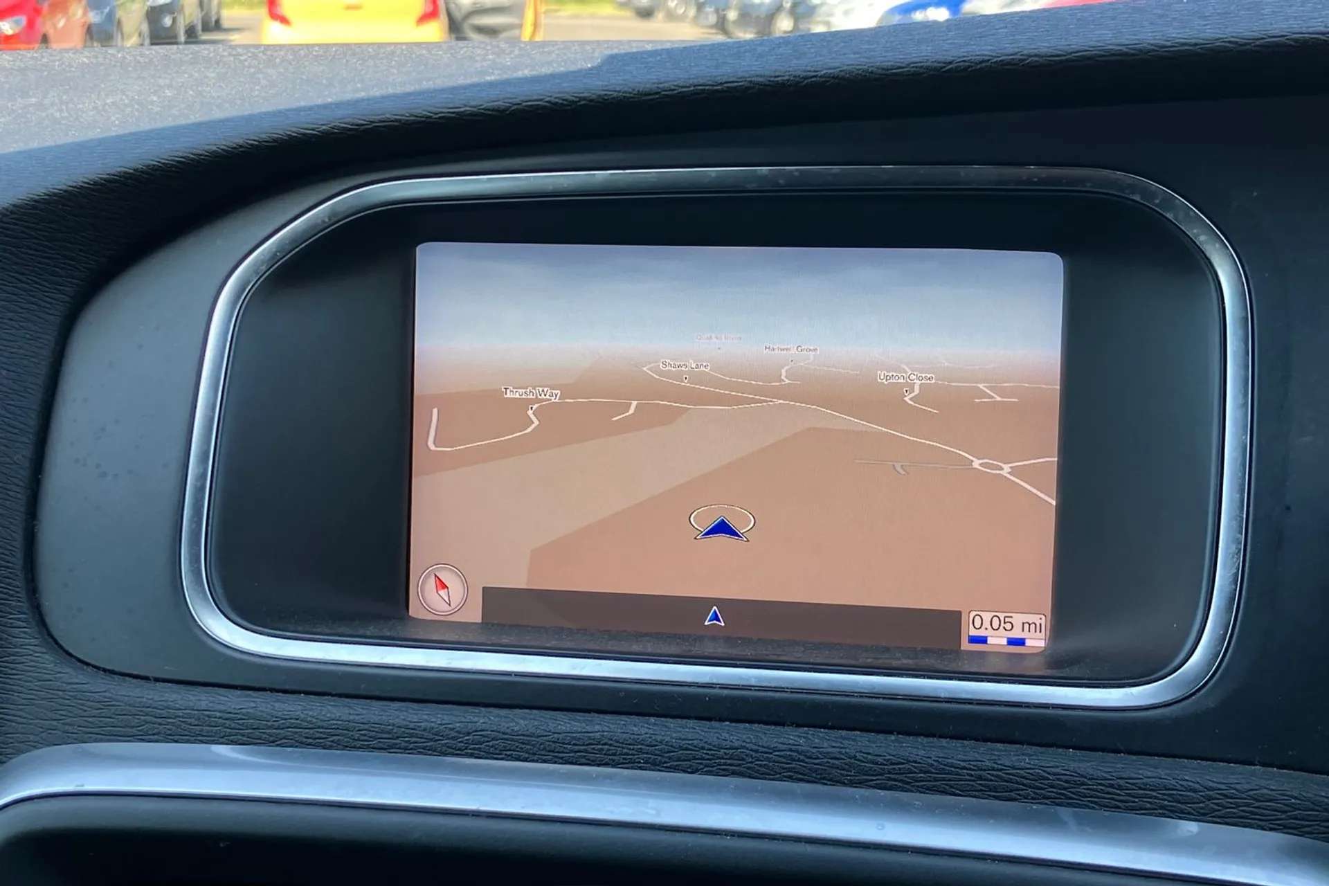 2018 VOLVO V40 2018 VOLVO V40
