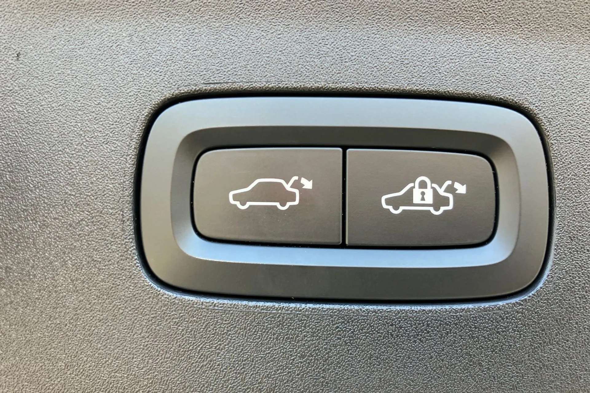 2021 POLESTAR 2 2021 POLESTAR 2