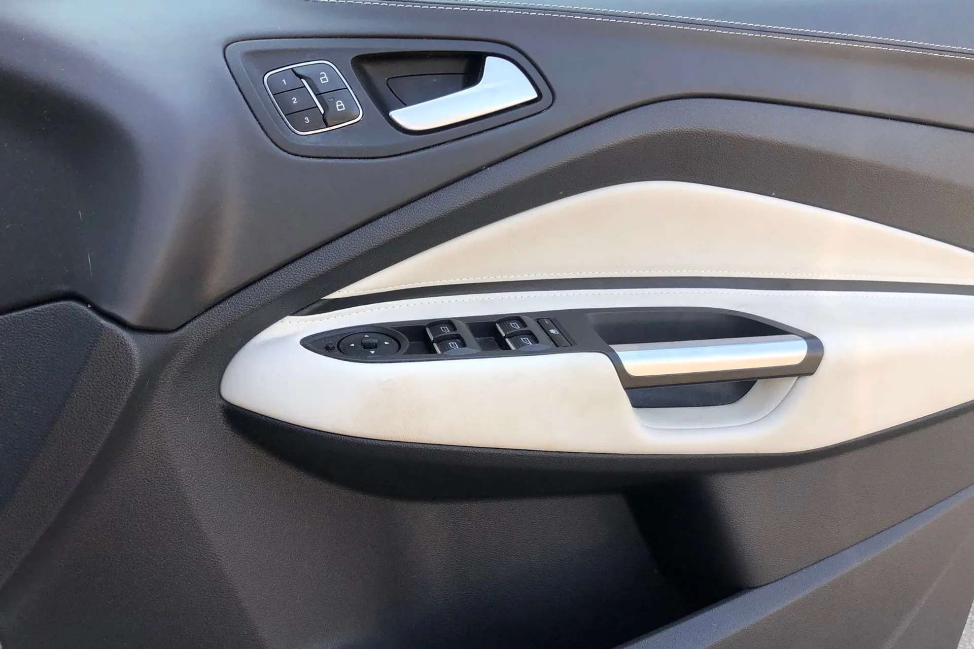 2019 FORD KUGA VIGNALE 2019 FORD KUGA VIGNALE