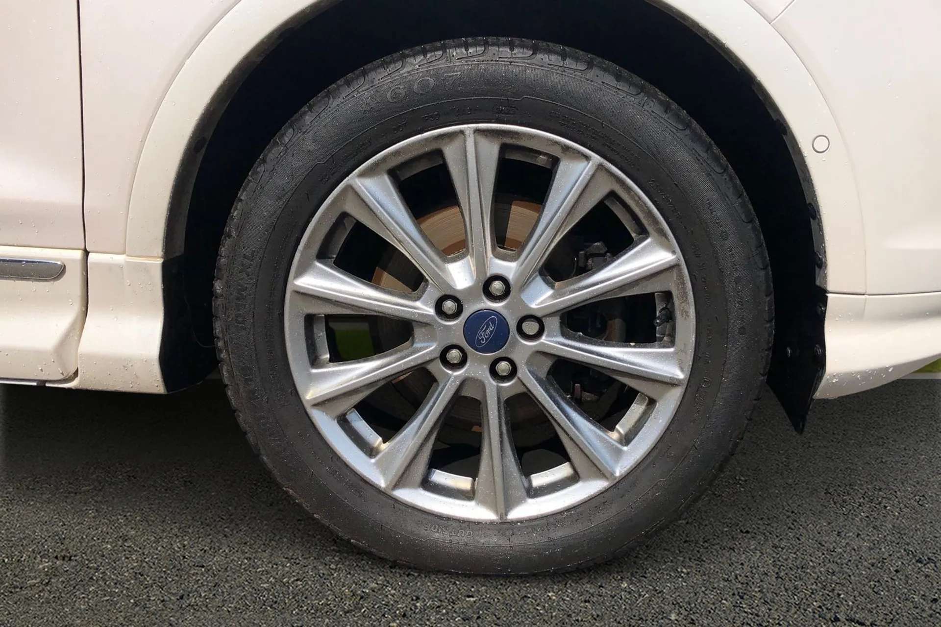 2019 FORD KUGA VIGNALE 2019 FORD KUGA VIGNALE