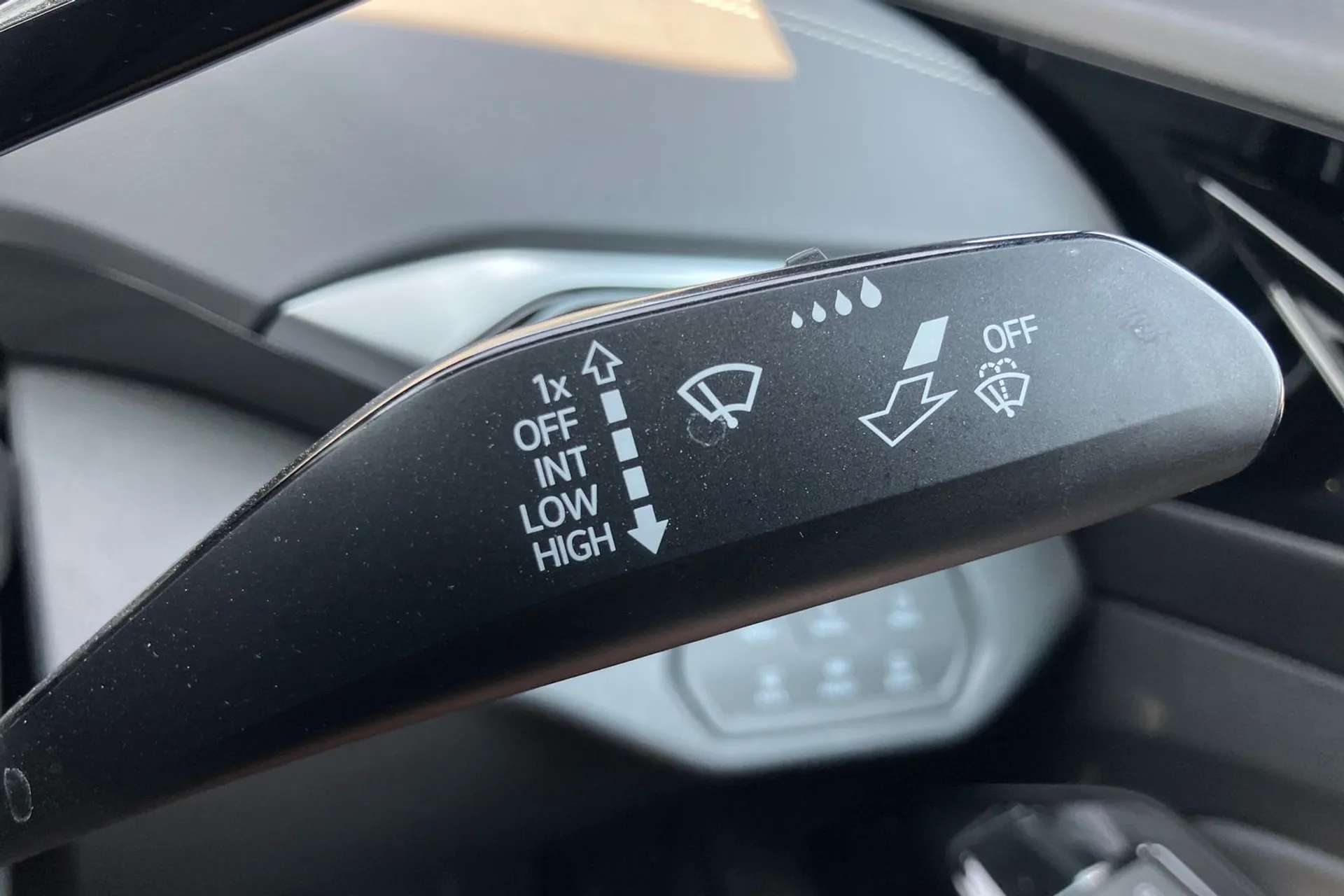 2023 VOLKSWAGEN ID.5 2023 VOLKSWAGEN ID.5