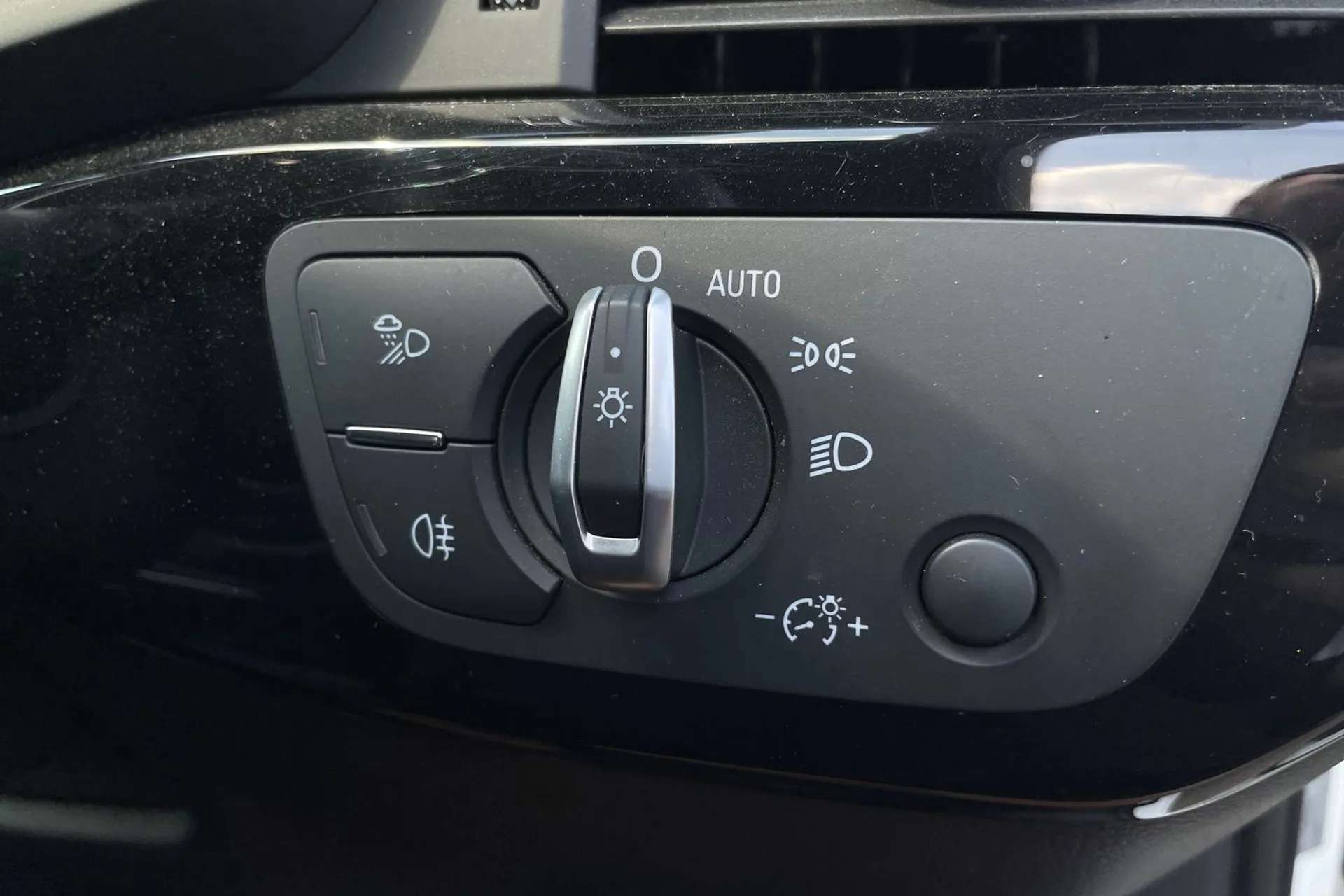 2020 AUDI A4 2020 AUDI A4