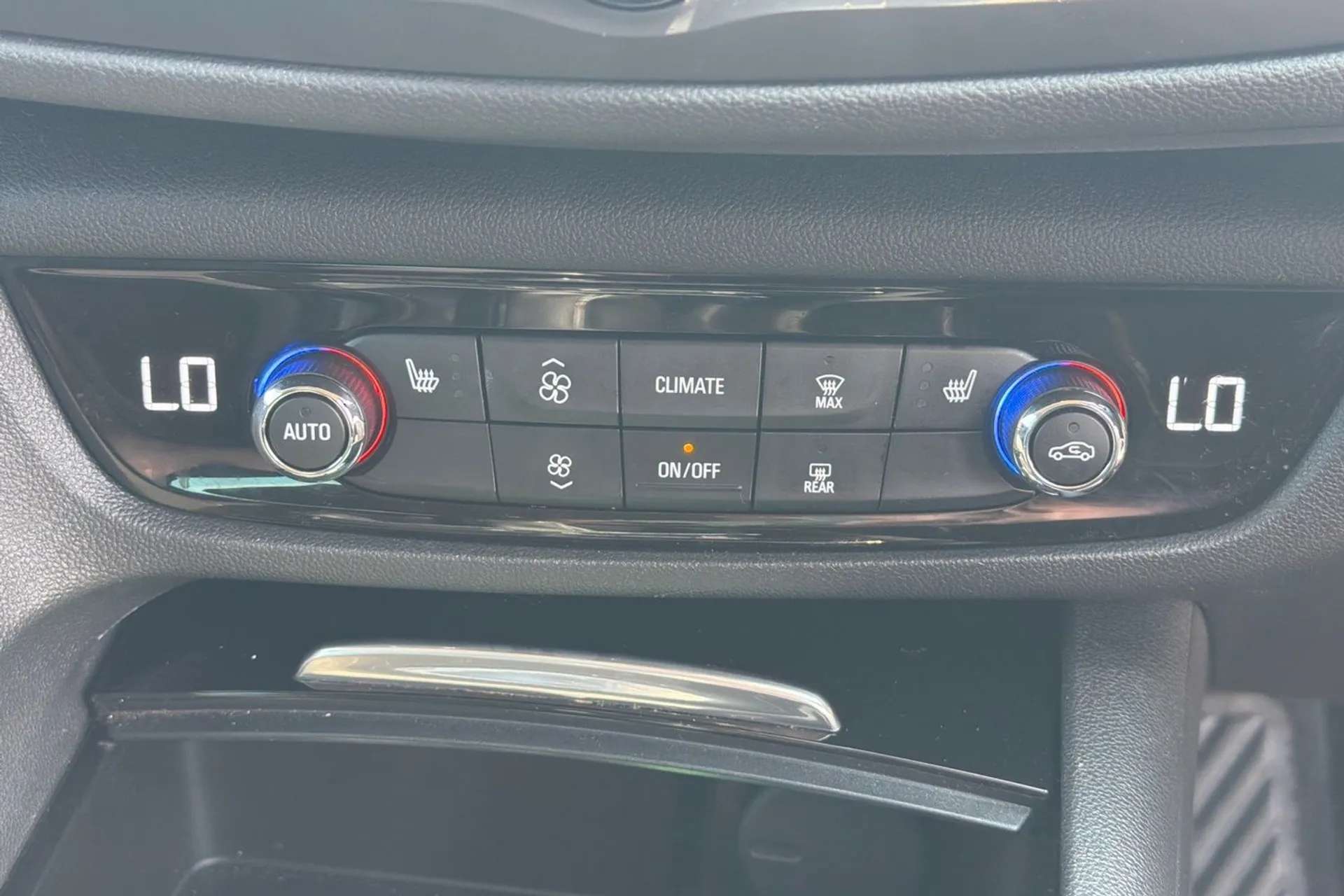 2017 VAUXHALL INSIGNIA 2017 VAUXHALL INSIGNIA