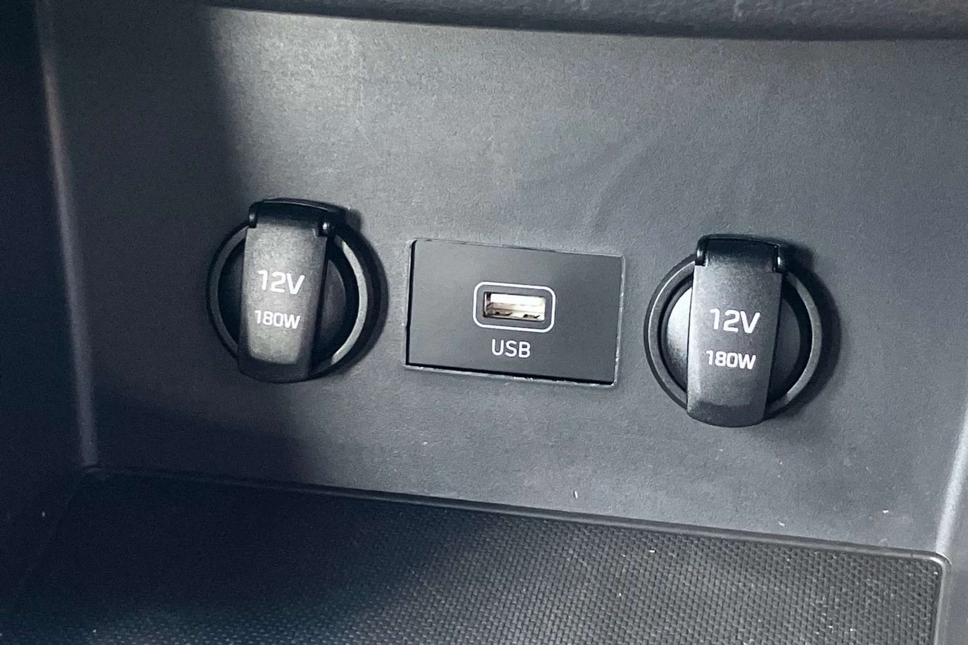 2024 HYUNDAI I30 2024 HYUNDAI I30