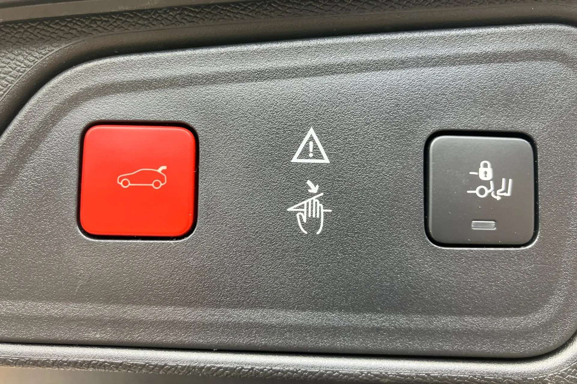 2017 PEUGEOT 3008 2017 PEUGEOT 3008