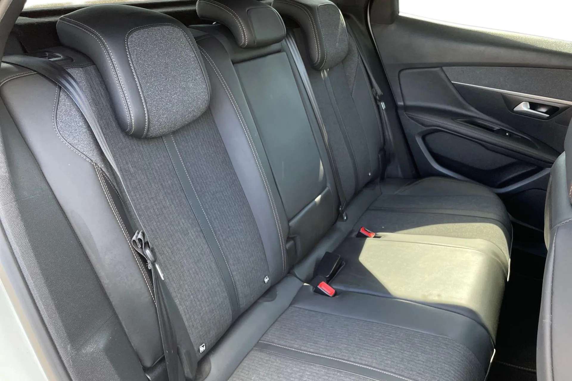 2018 PEUGEOT 3008 2018 PEUGEOT 3008