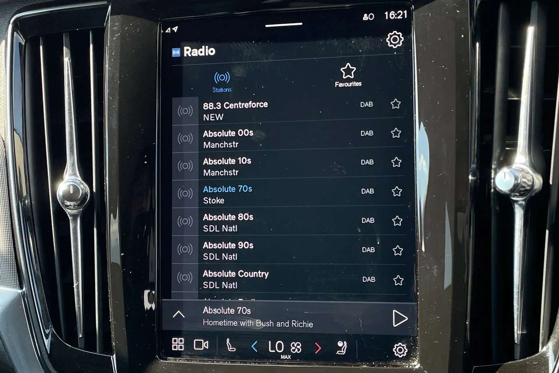 2022 VOLVO V90 2022 VOLVO V90