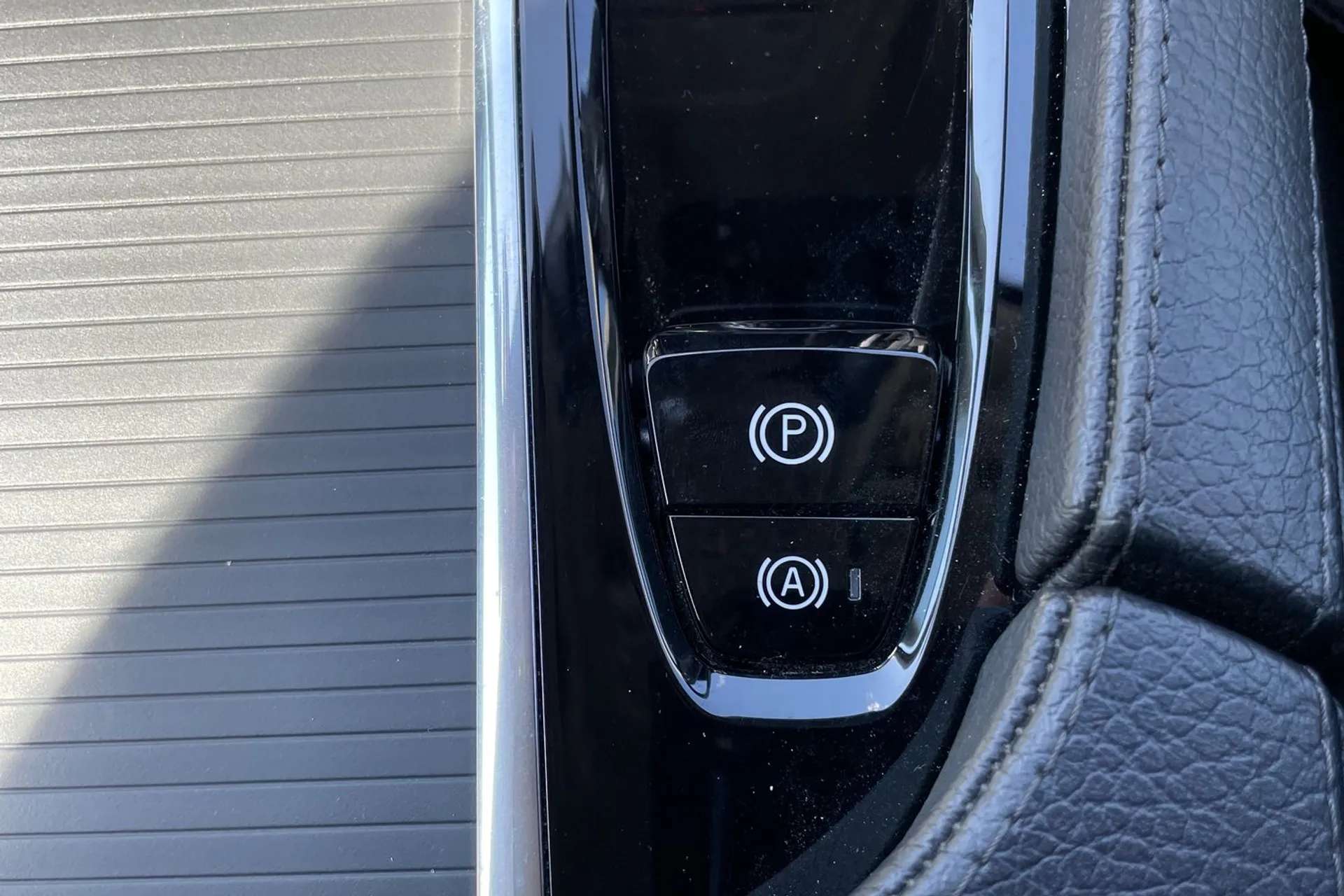 2022 VOLVO V90 2022 VOLVO V90