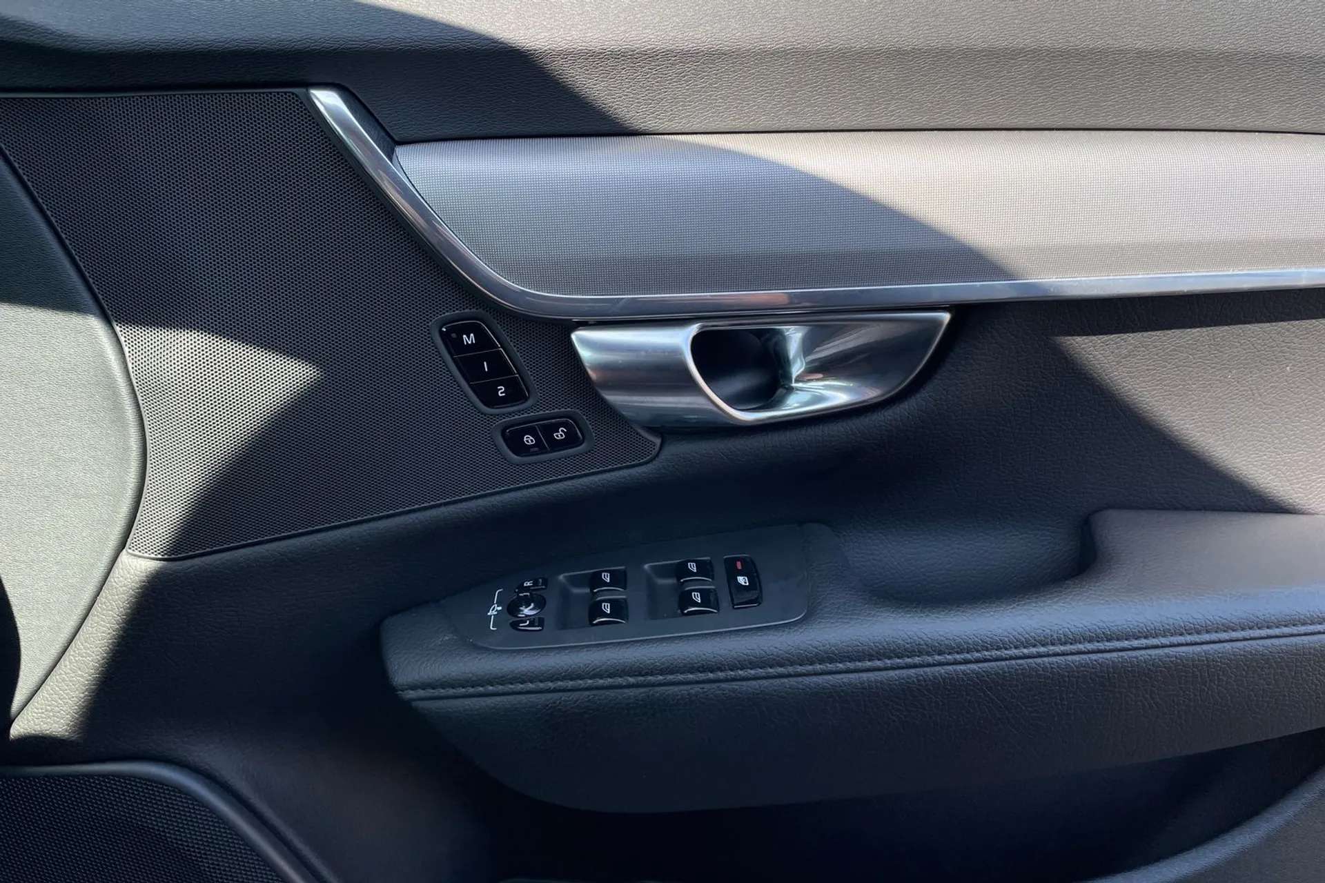 2022 VOLVO V90 2022 VOLVO V90