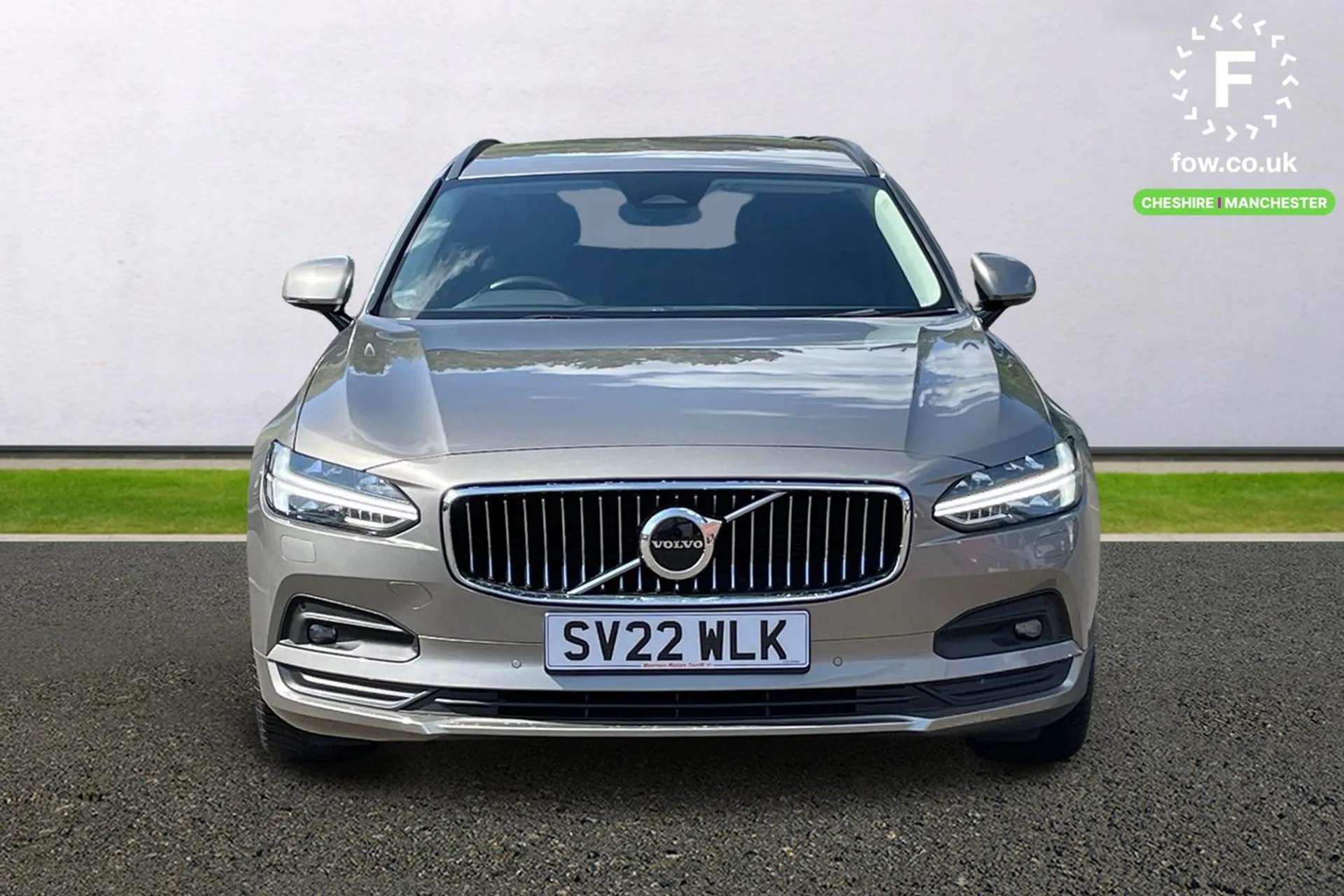 2022 VOLVO V90 2022 VOLVO V90