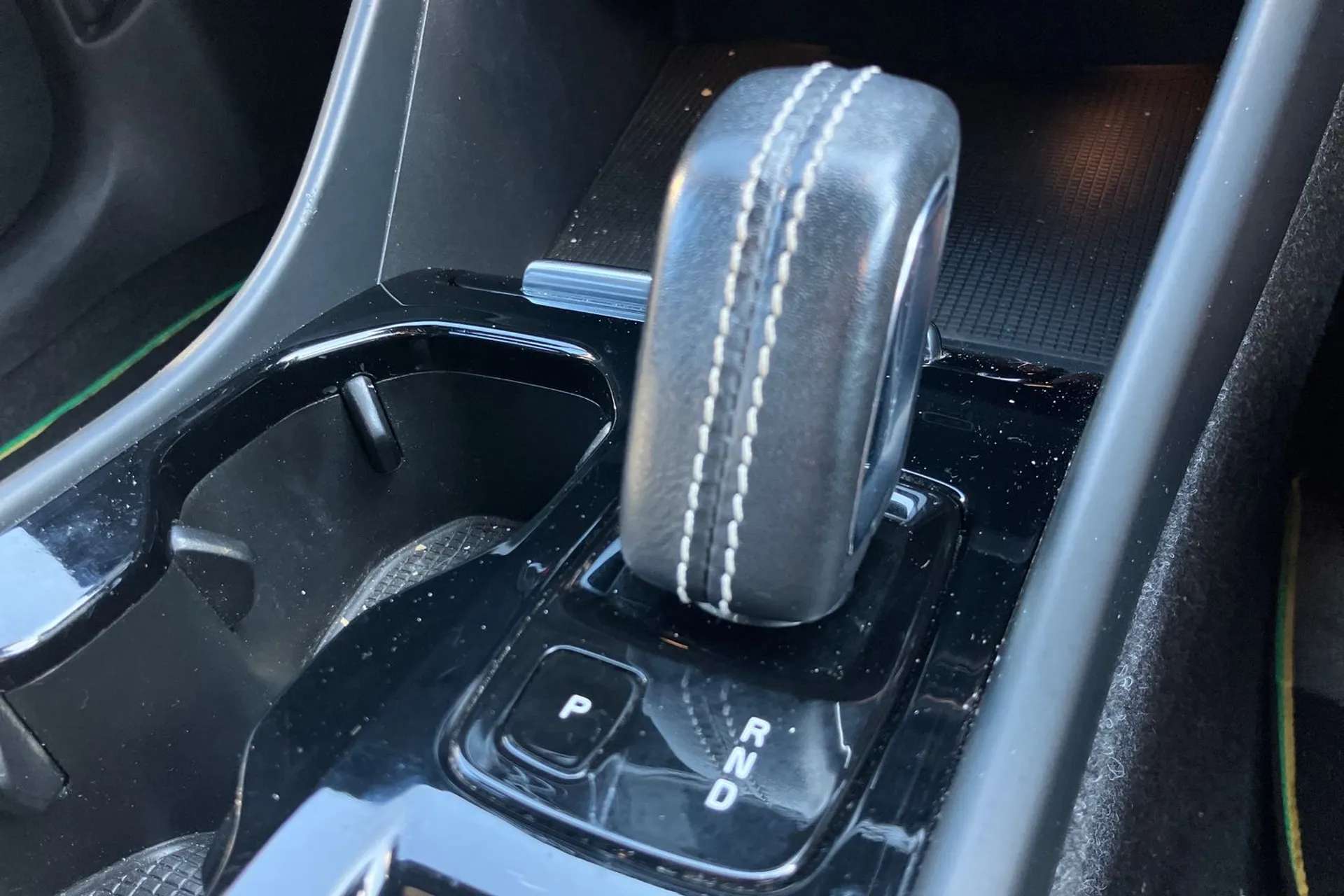 2020 VOLVO XC40 2020 VOLVO XC40
