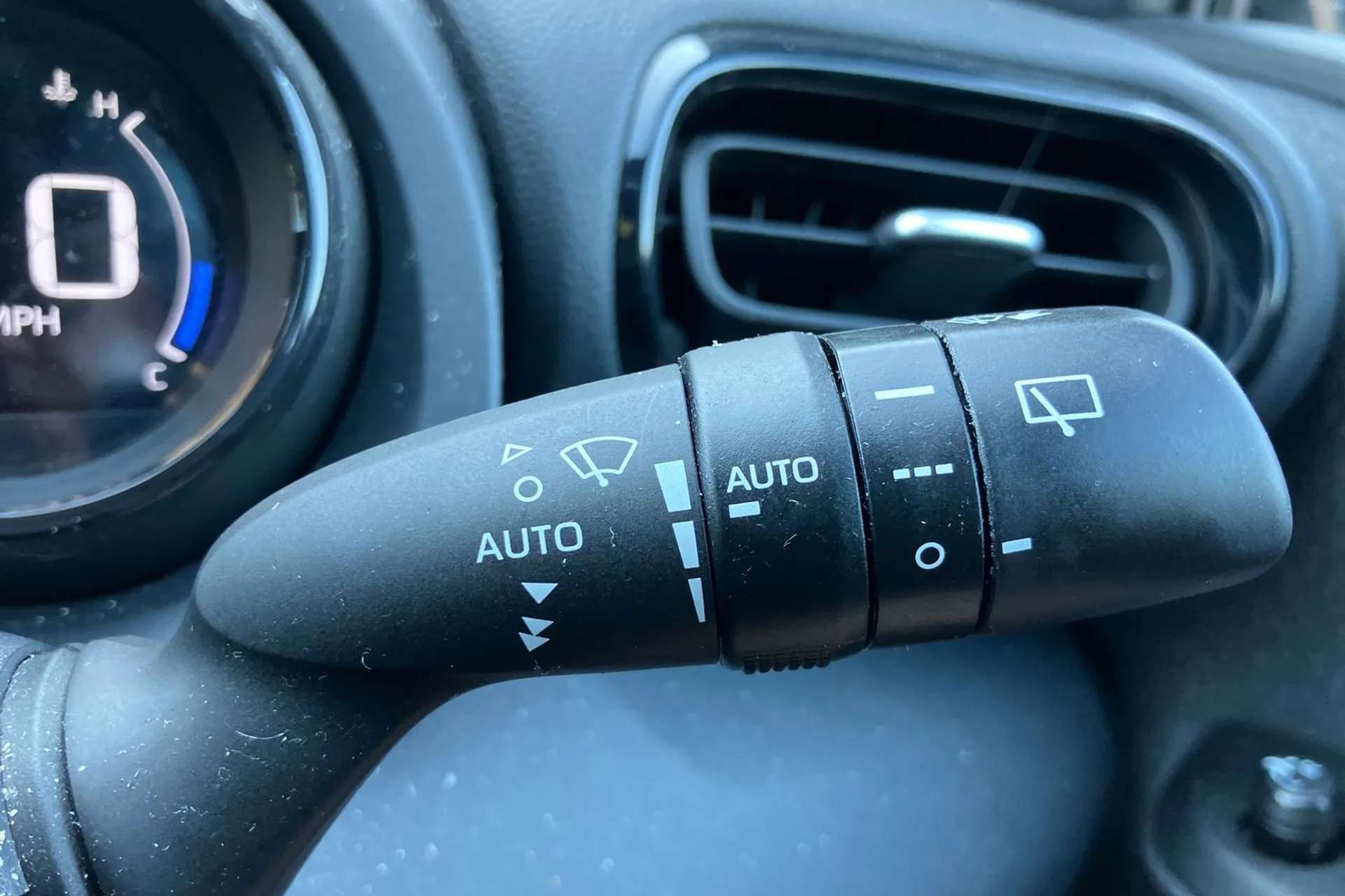 2021 TOYOTA YARIS 2021 TOYOTA YARIS