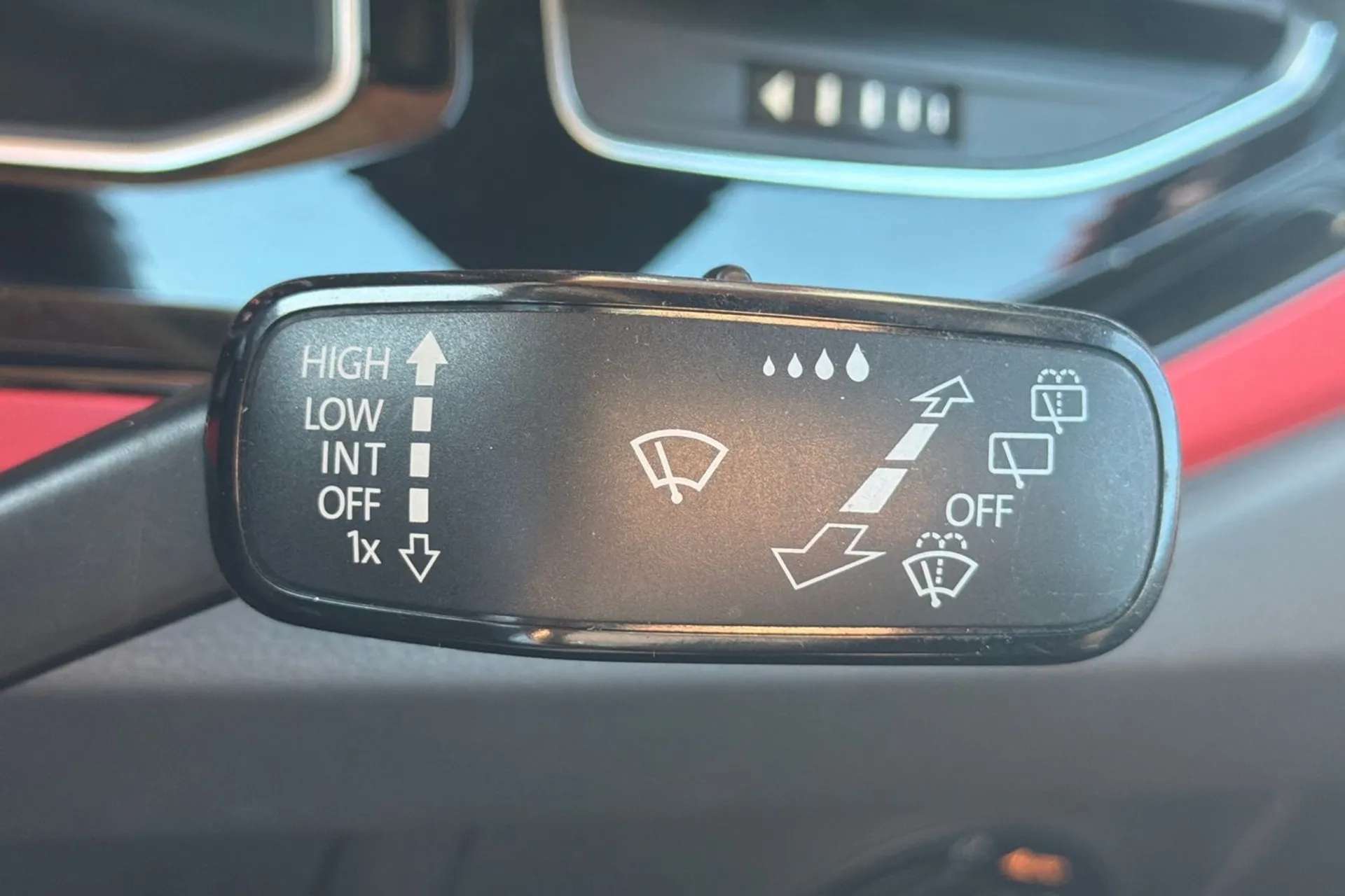 2019 VOLKSWAGEN POLO 2019 VOLKSWAGEN POLO