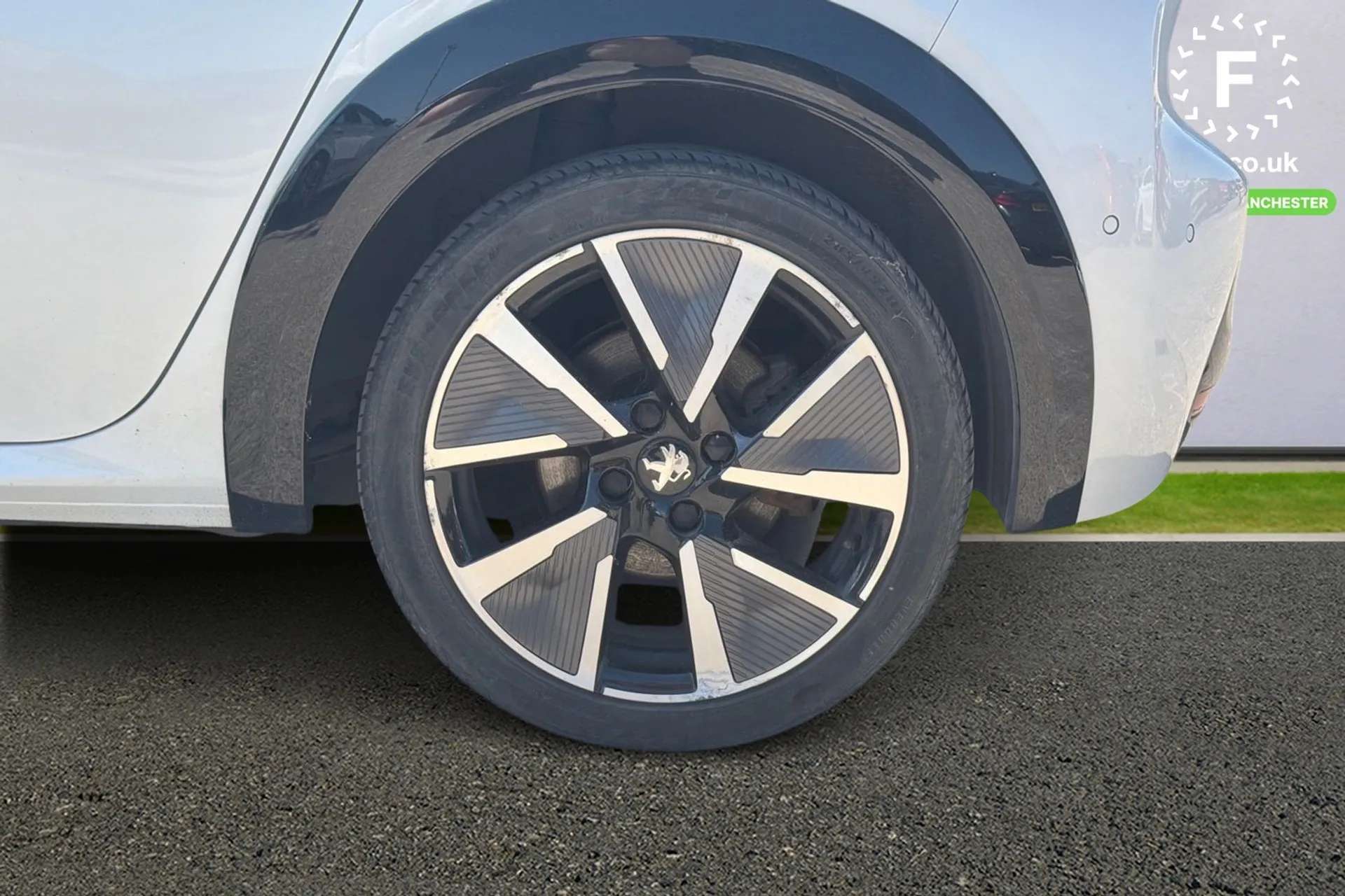 2021 PEUGEOT 208 2021 PEUGEOT 208