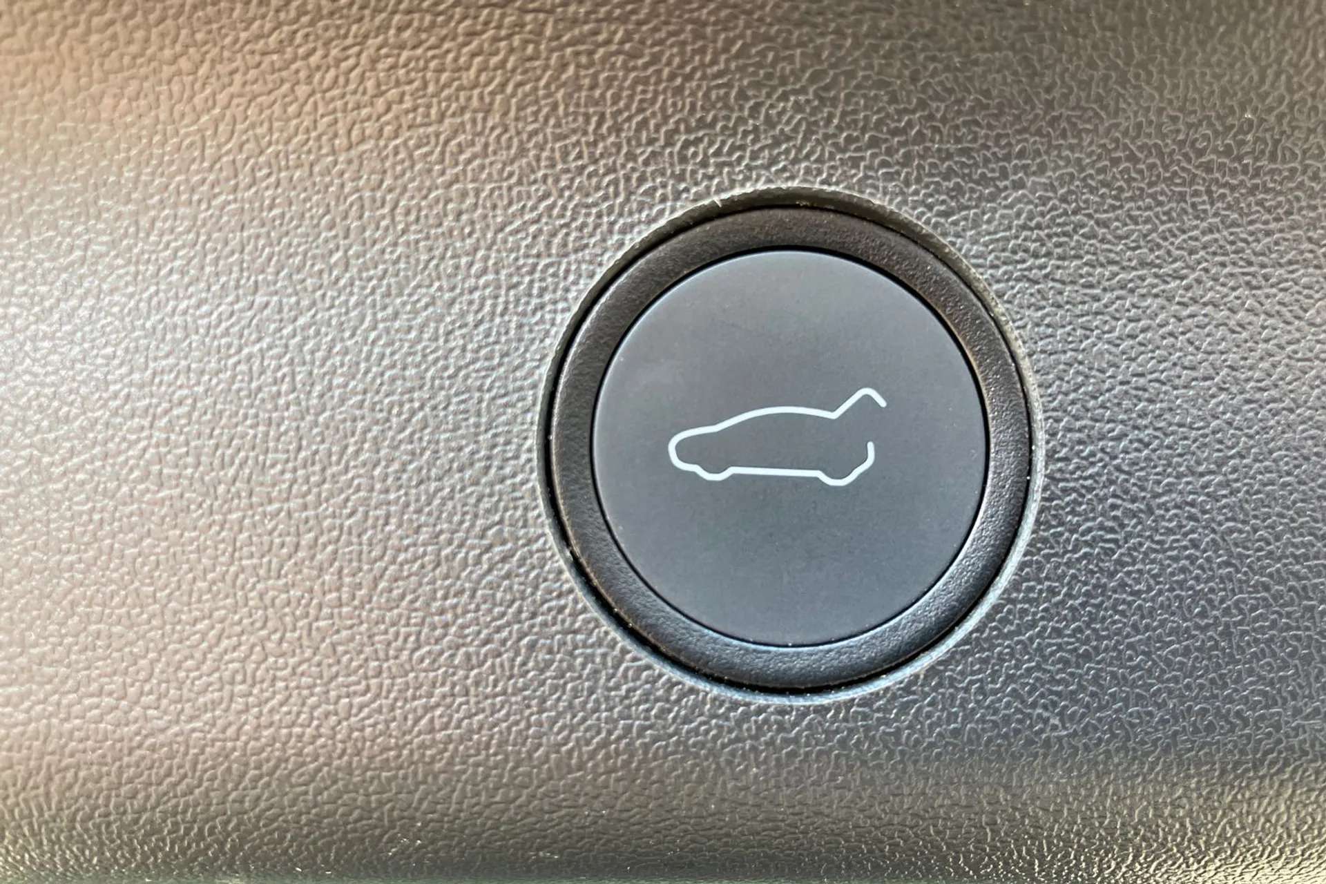 2023 TESLA MODEL Y 2023 TESLA MODEL Y