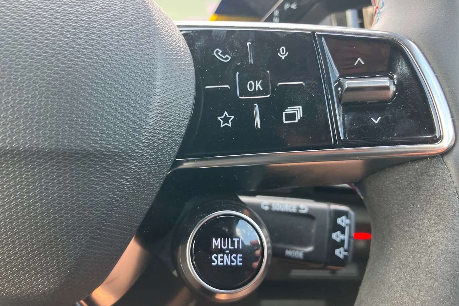 2025 RENAULT AUSTRAL 2025 RENAULT AUSTRAL