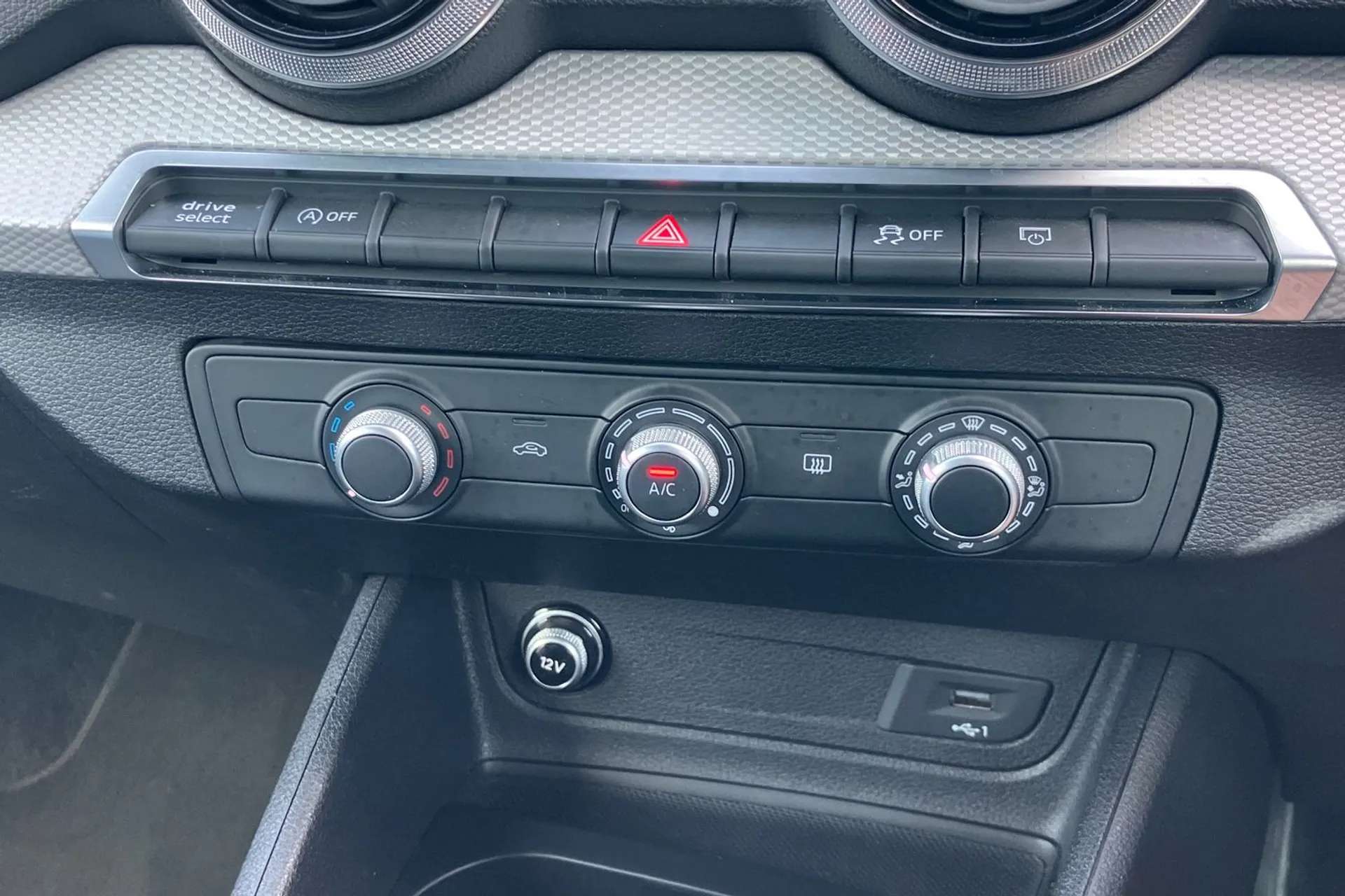 2022 AUDI Q2 2022 AUDI Q2