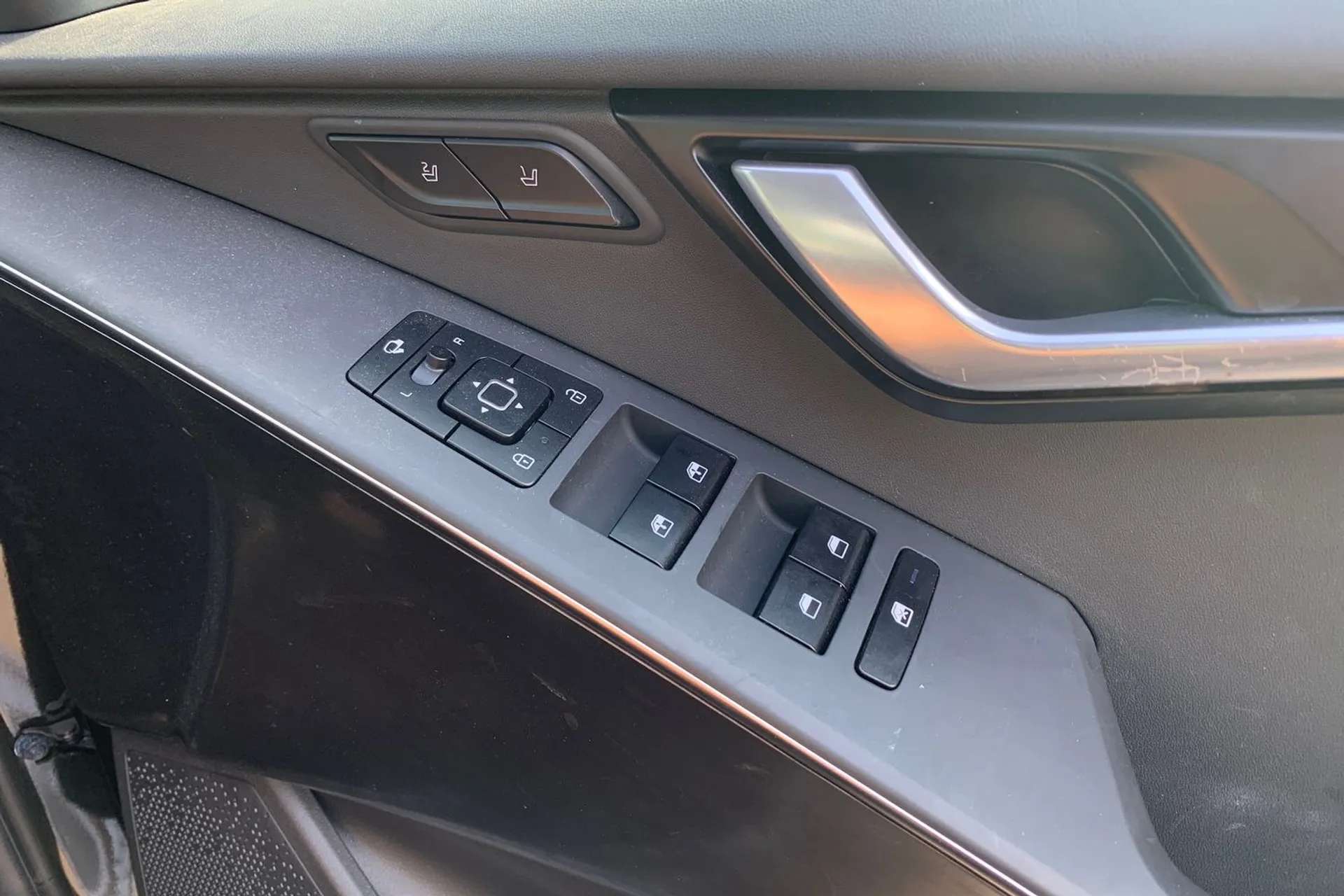 2023 KIA NIRO 2023 KIA NIRO