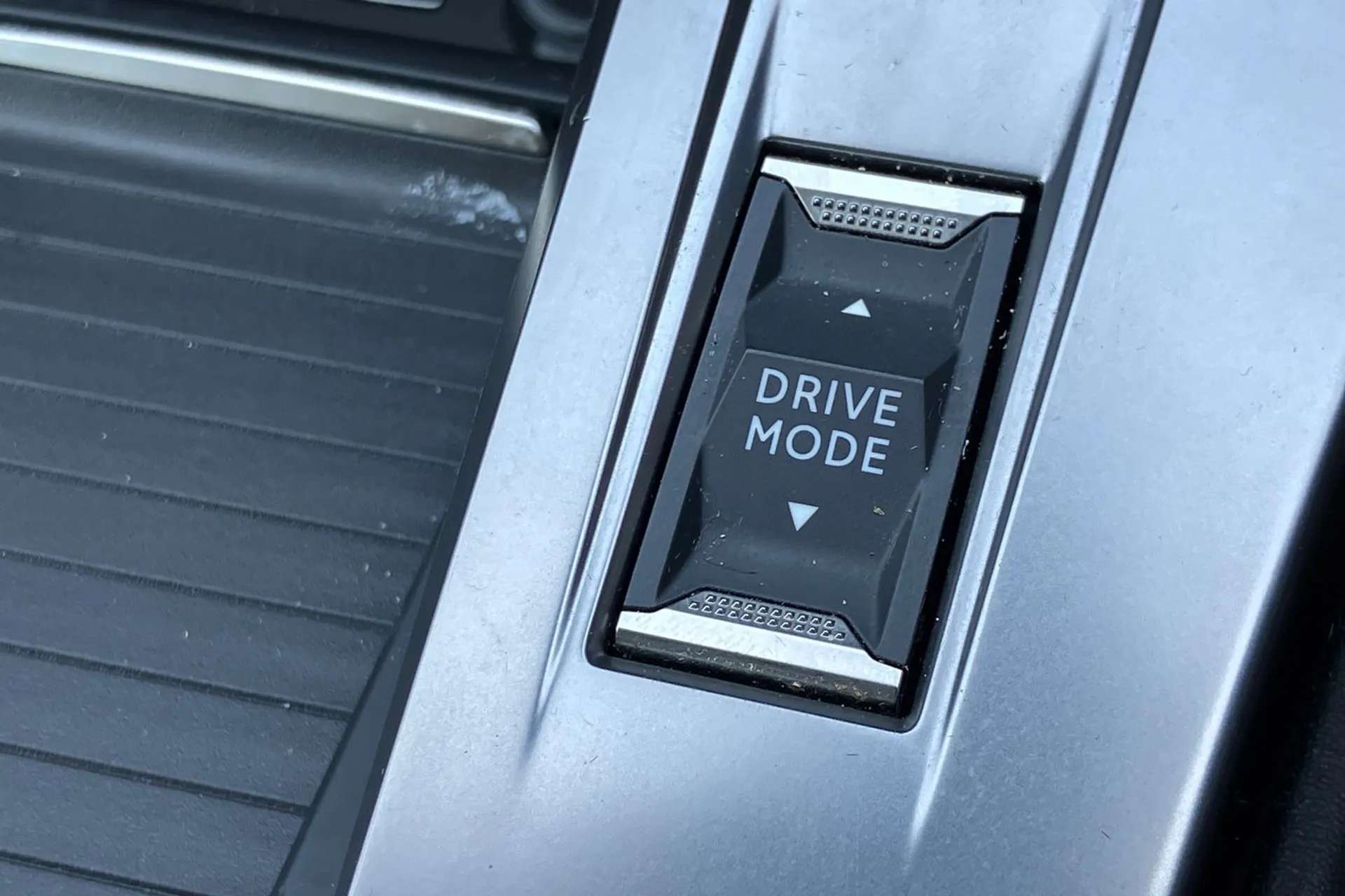 2023 PEUGEOT 408 2023 PEUGEOT 408