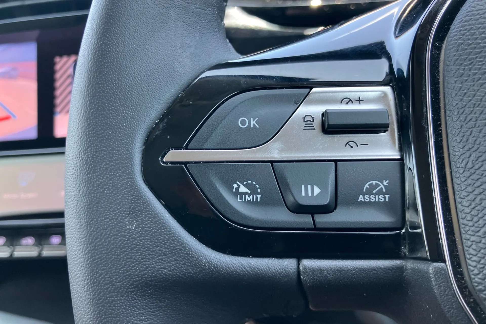 2023 PEUGEOT 408 2023 PEUGEOT 408
