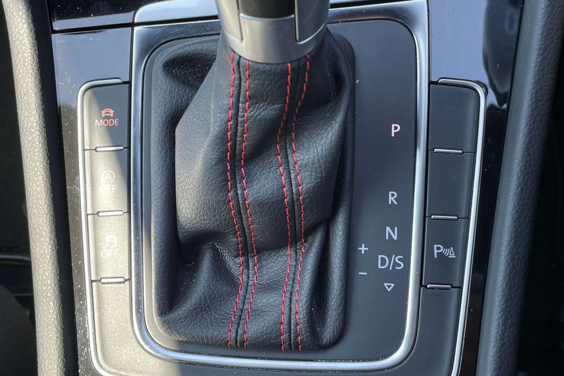 2018 VOLKSWAGEN GOLF 2018 VOLKSWAGEN GOLF